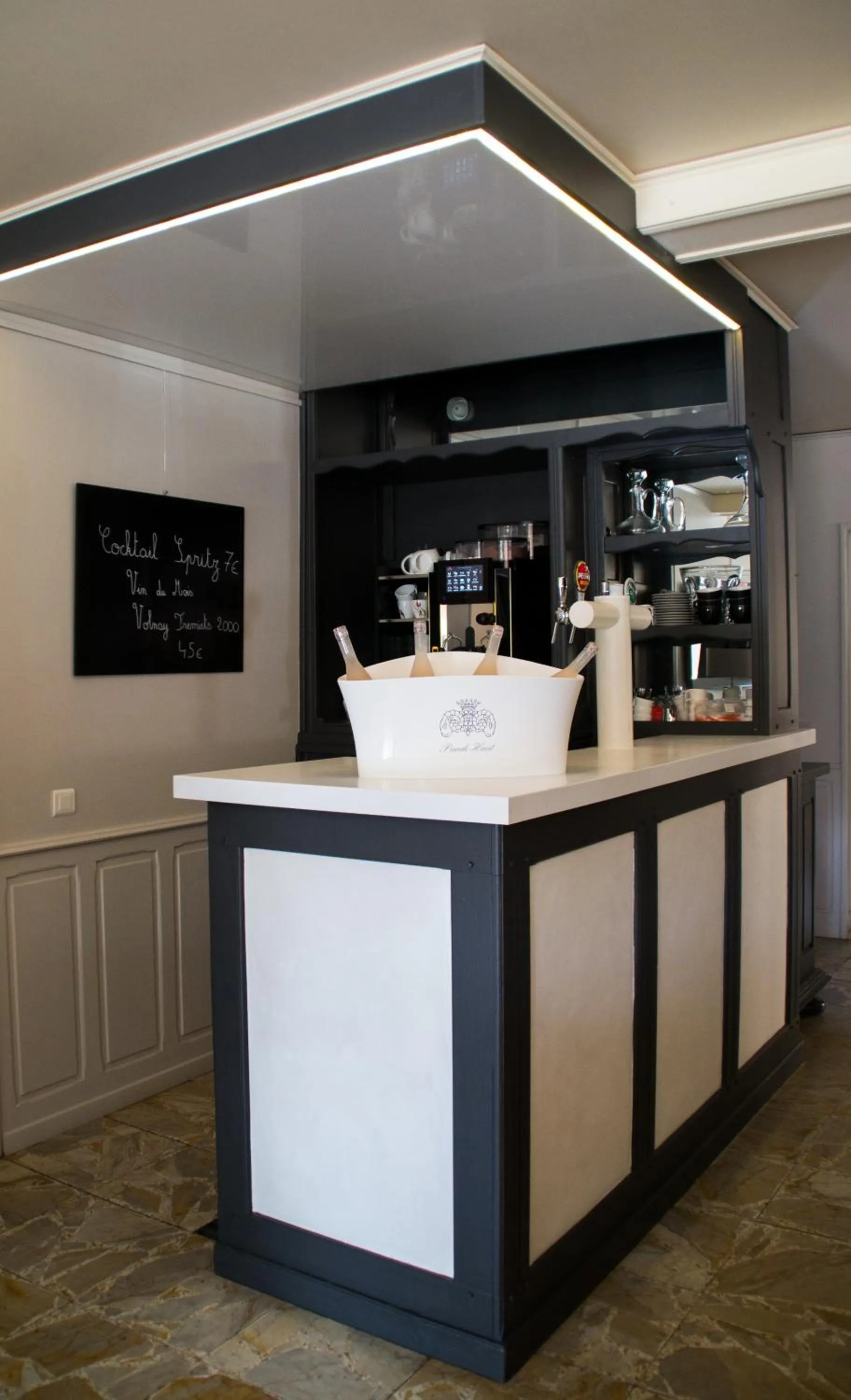 Le Rhien Hôtel-Restaurant