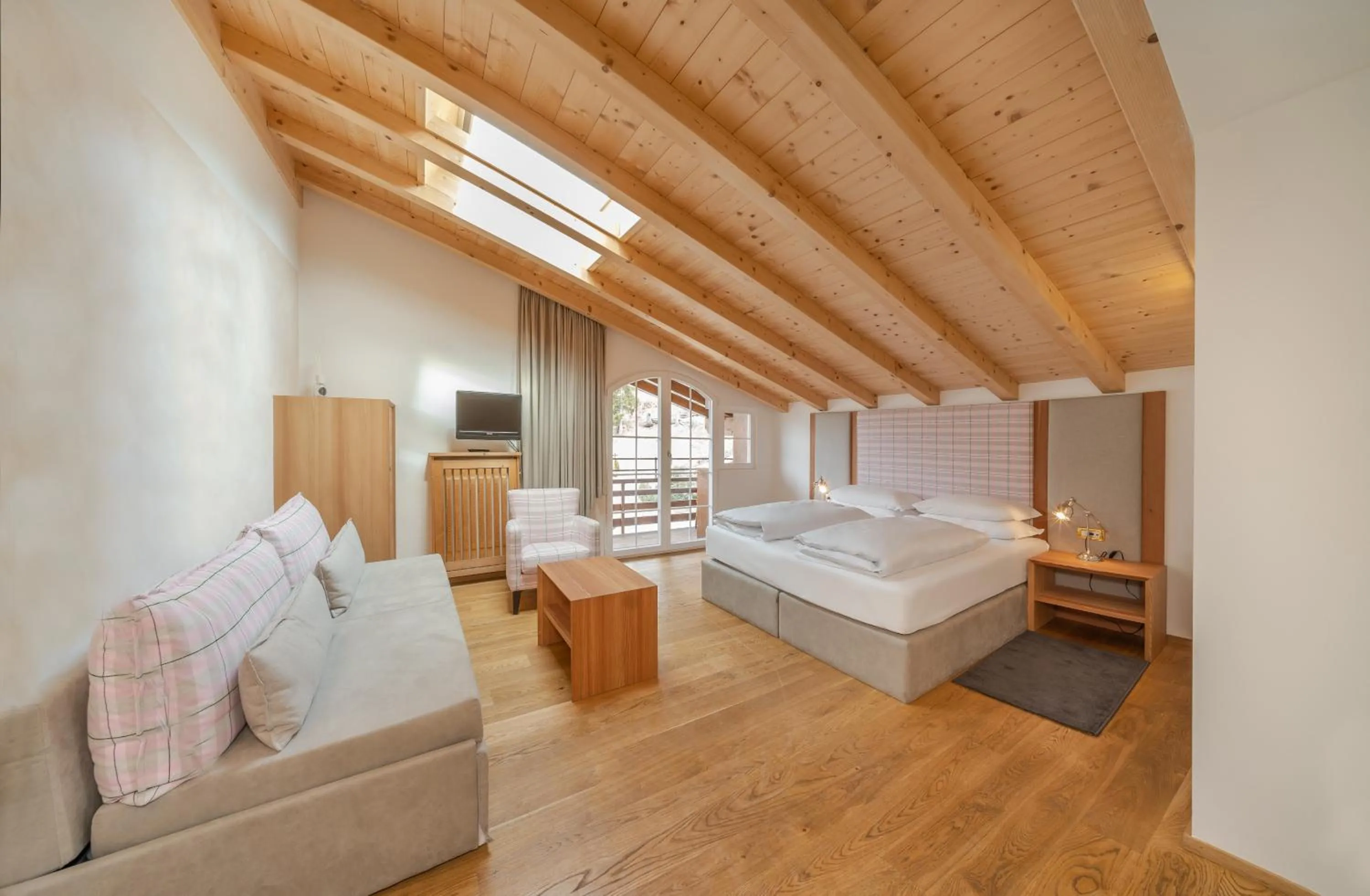 Photo of the whole room, Bed in Hotel Rodella