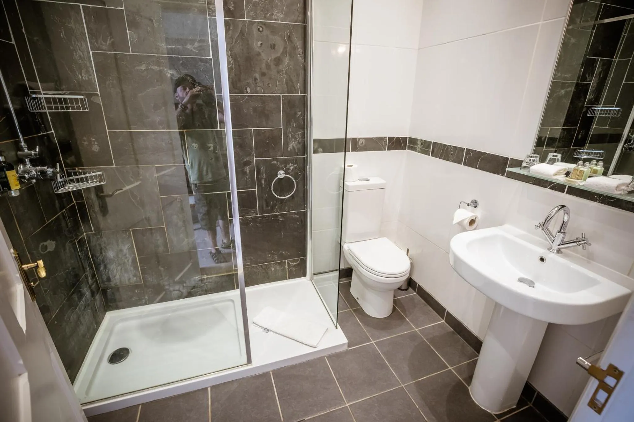 Bathroom in Château Rhianfa