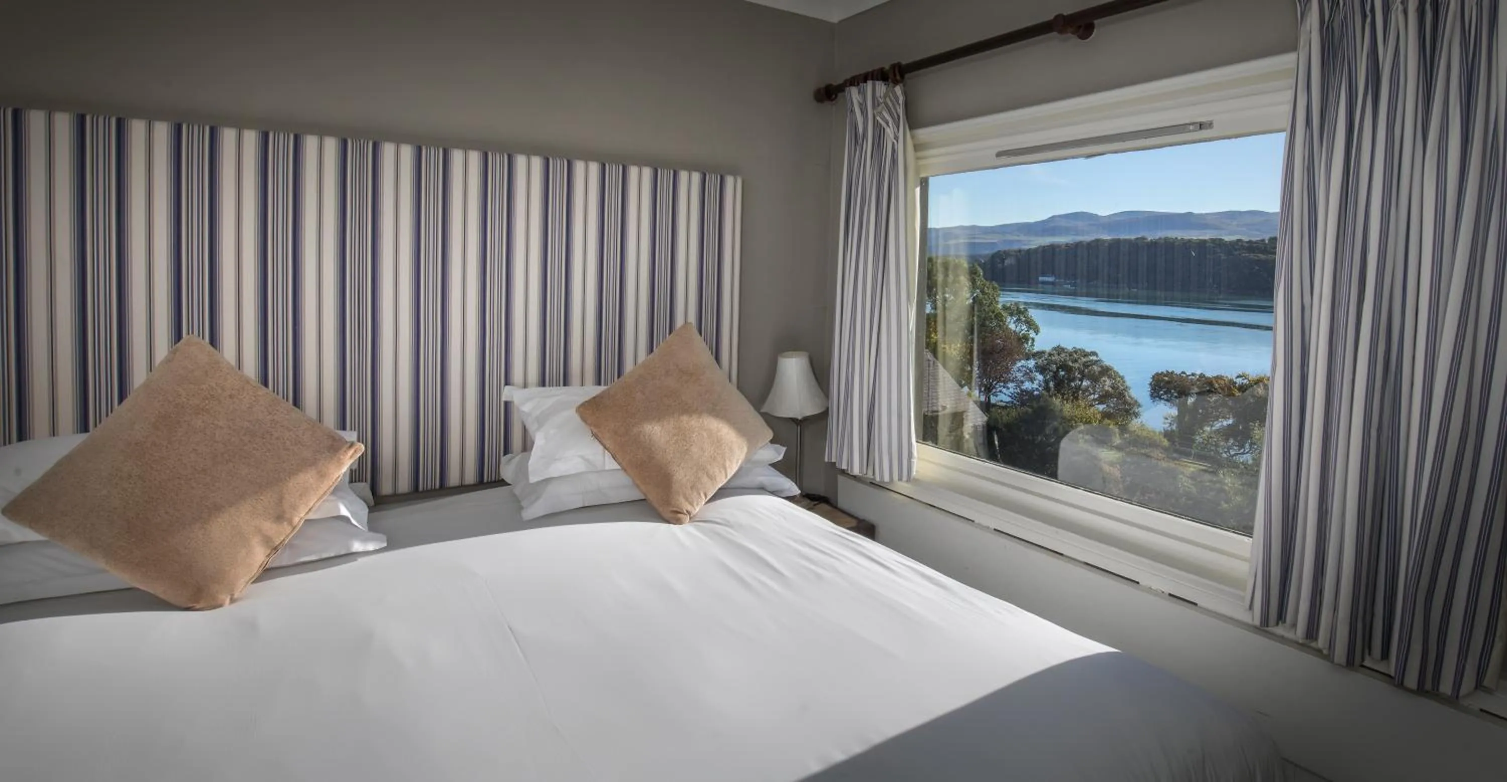 View (from property/room), Bed in Château Rhianfa