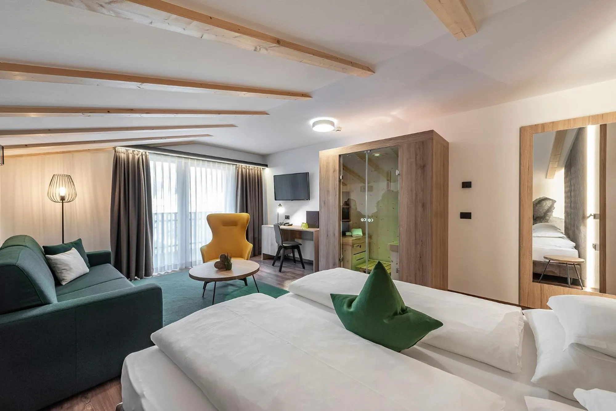 Sauna, Bed in Vitaurina Royal Hotel