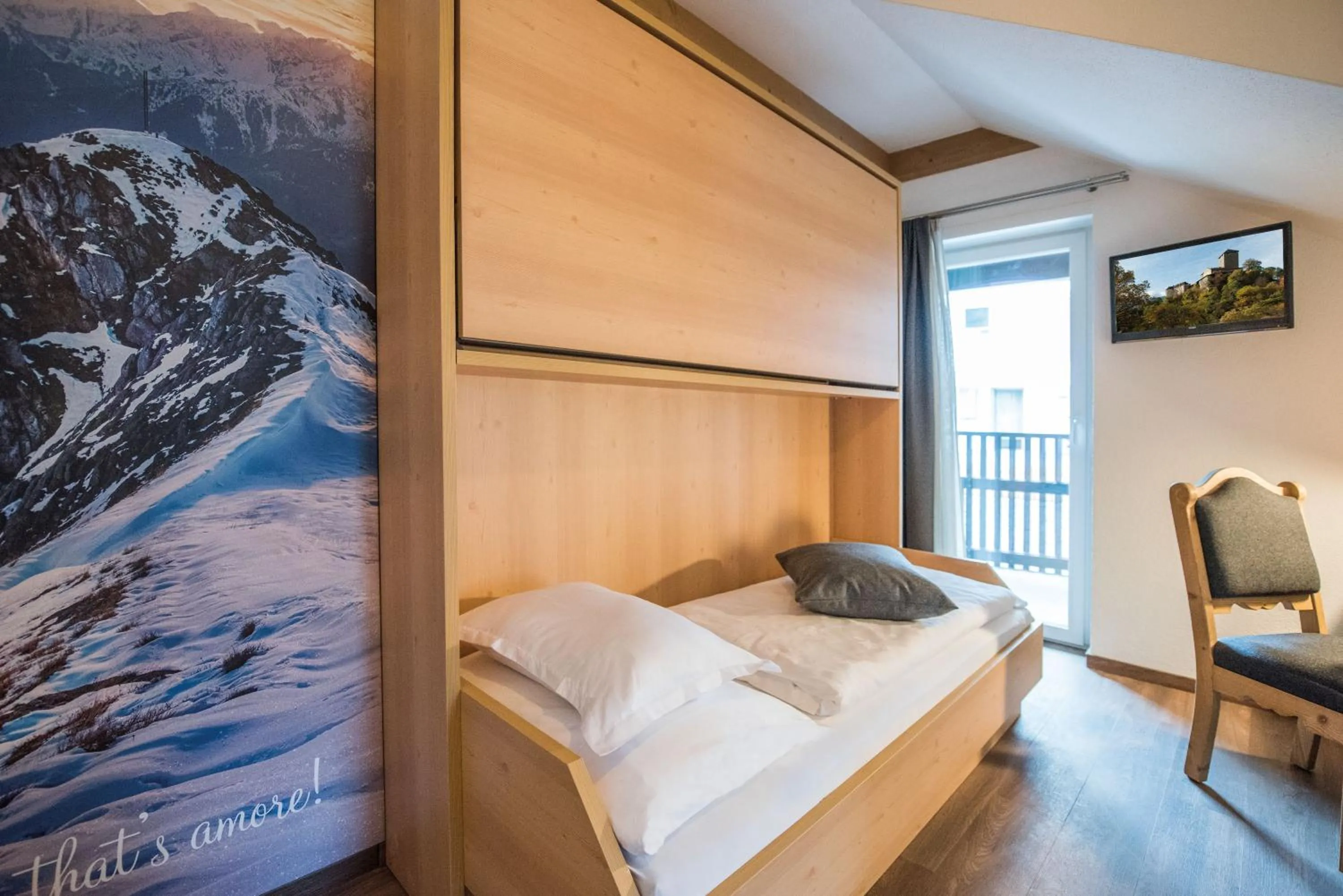 Bedroom, Bed in Vitaurina Royal Hotel