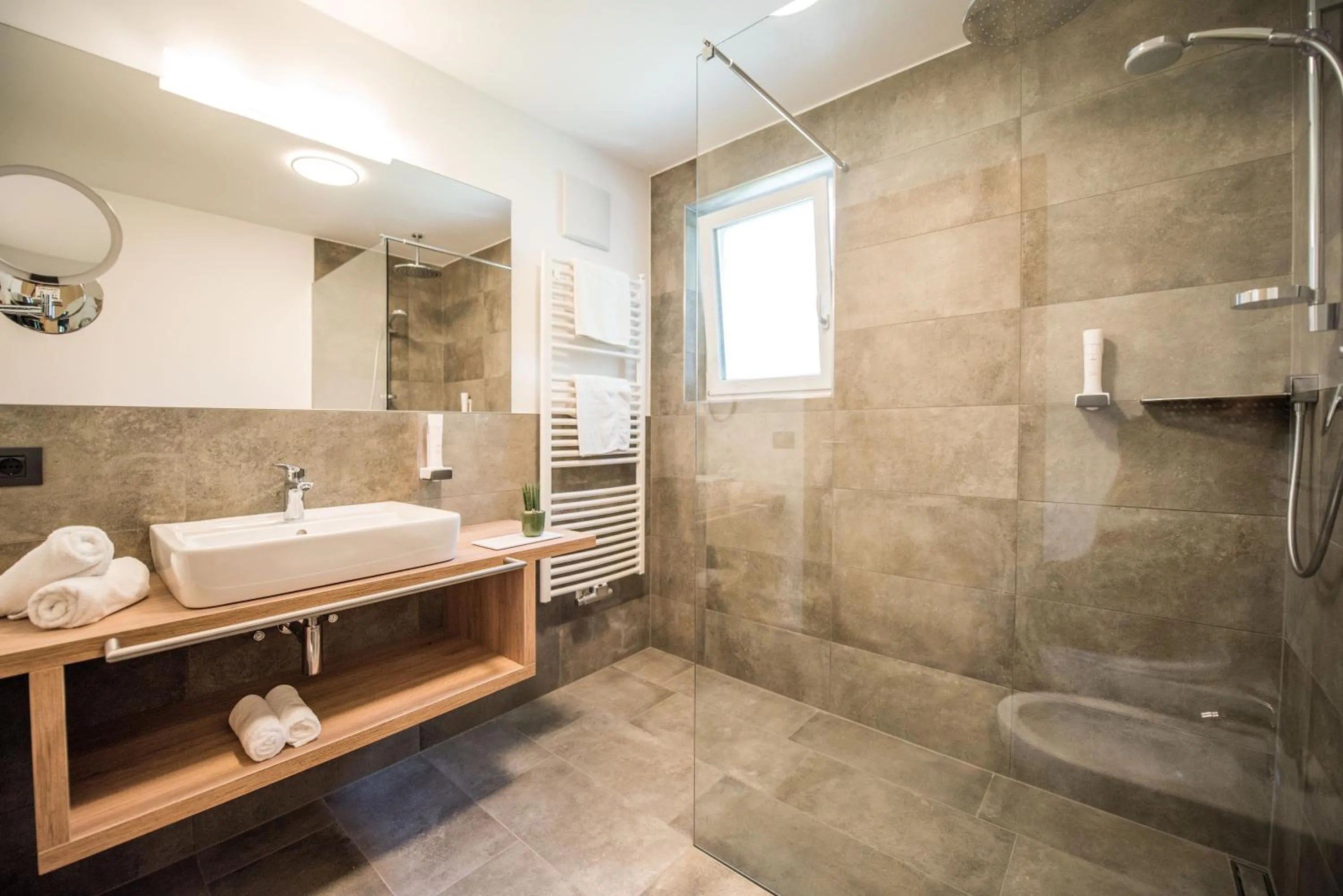 Bathroom in Vitaurina Royal Hotel