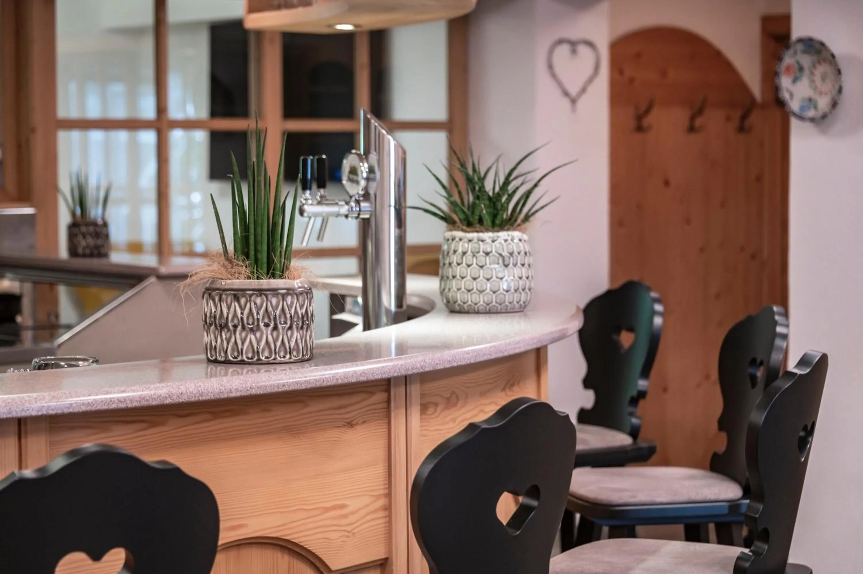 Lounge or bar in Vitaurina Royal Hotel