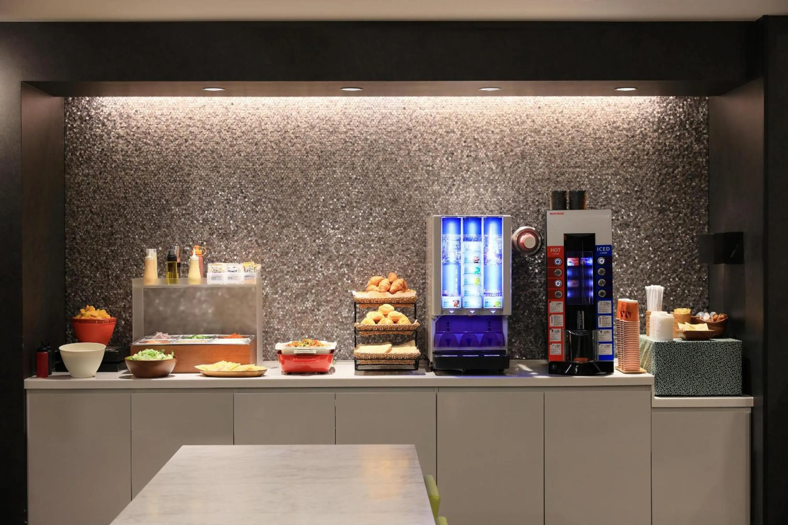 Breakfast in karaksa hotel TOKYO STATION