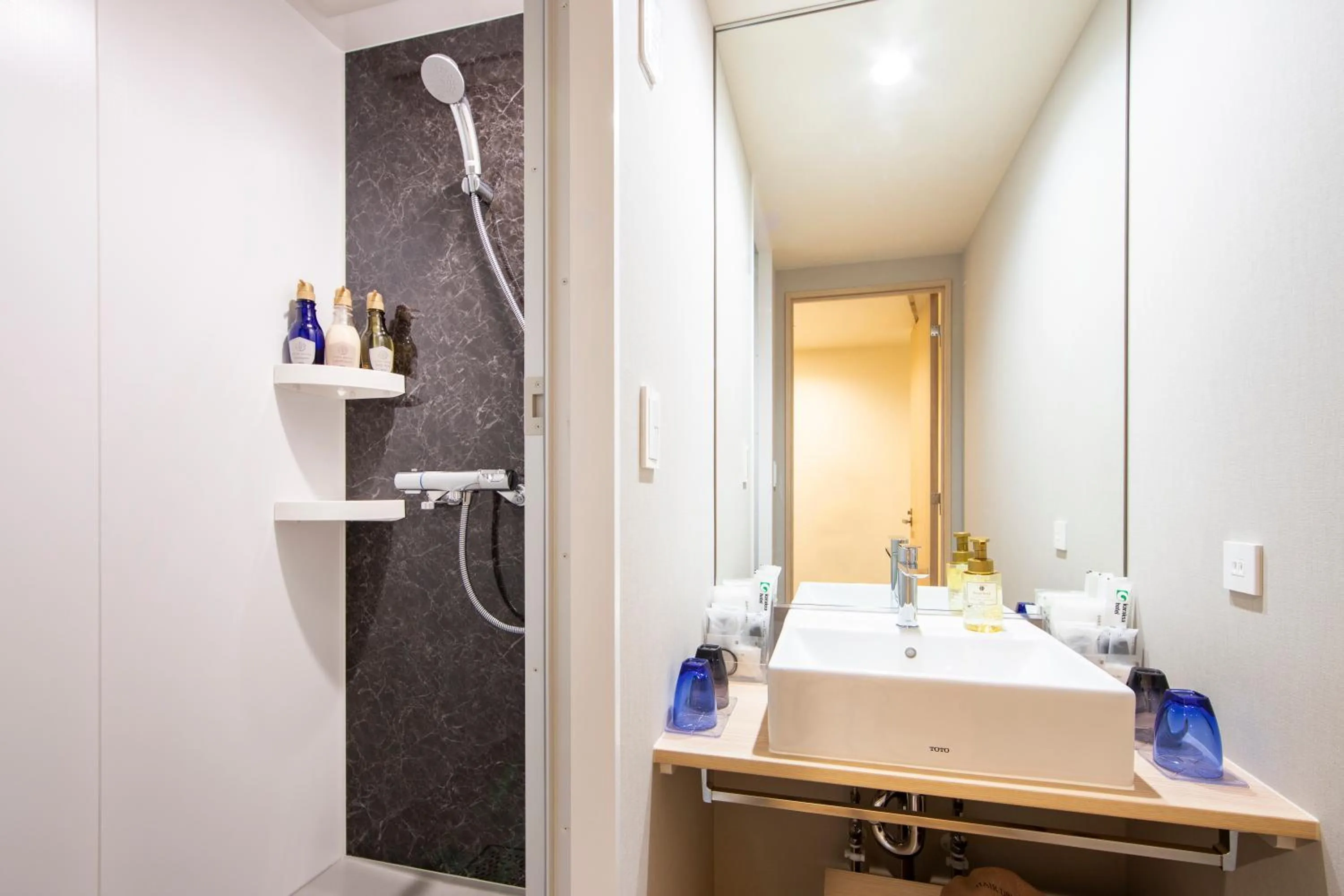 Shower in karaksa hotel TOKYO STATION