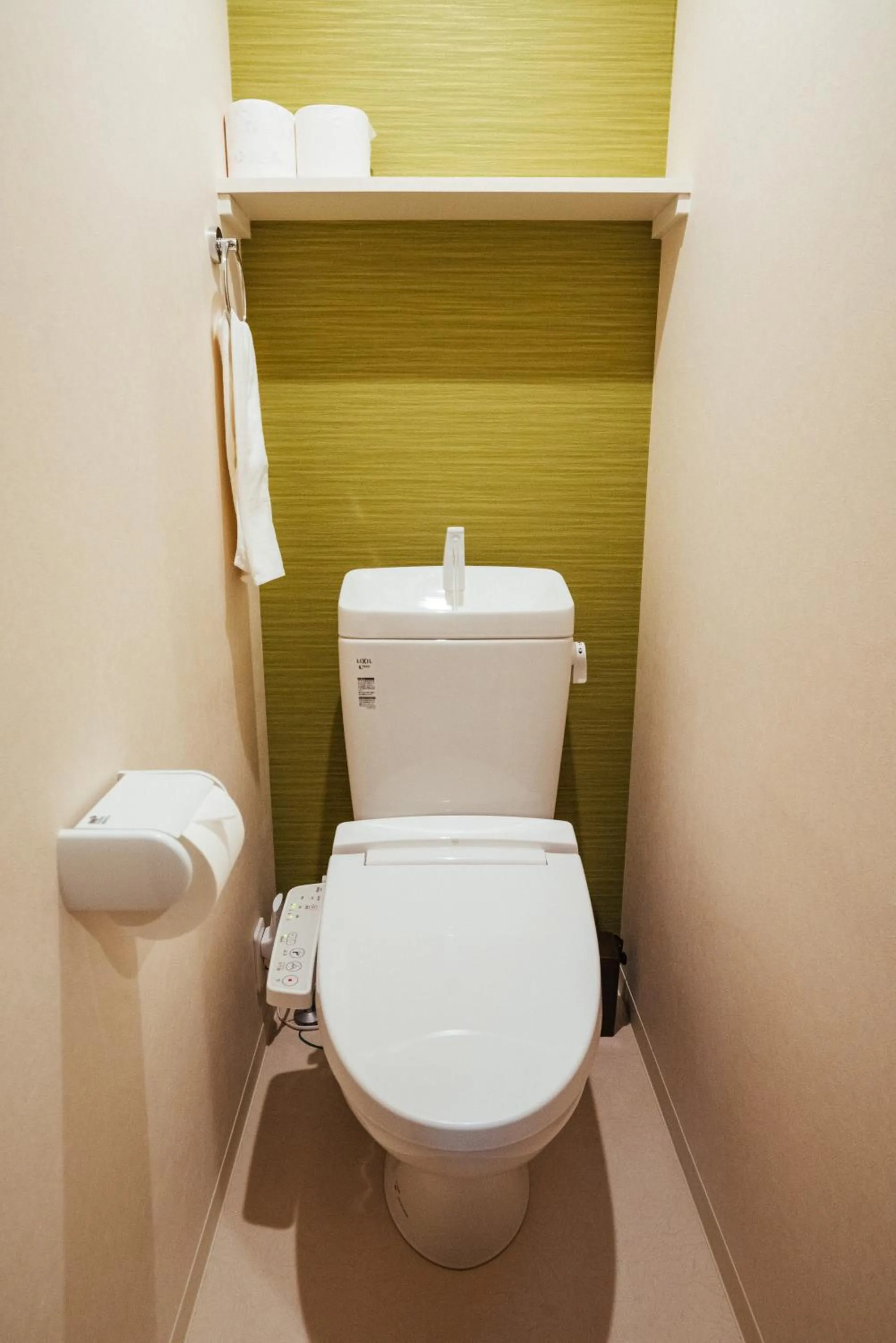 Toilet in Ben's Guesthouse Kyoto