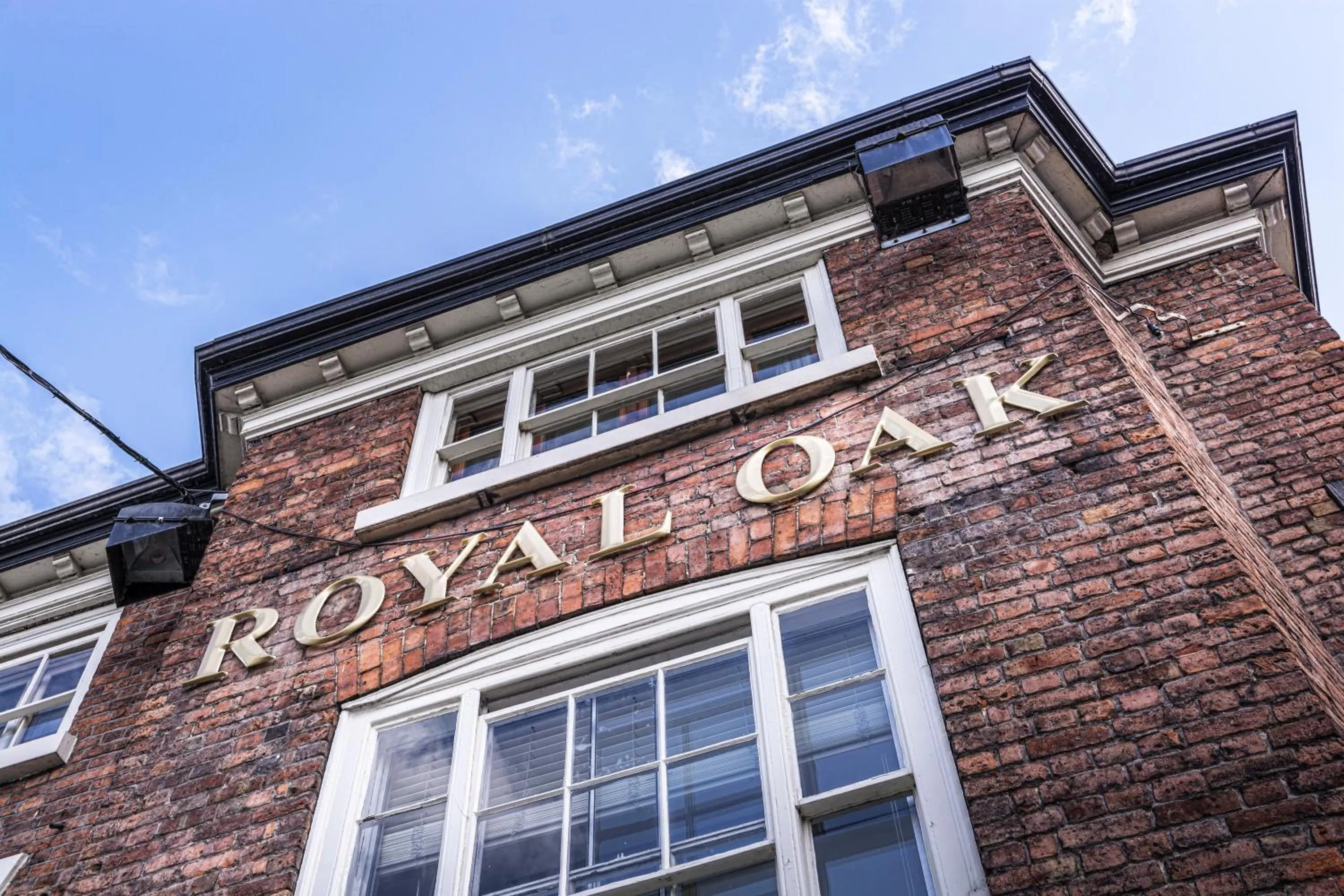 Facade/entrance in The Royal Oak Hotel, Welshpool - The Coaching Inn Group