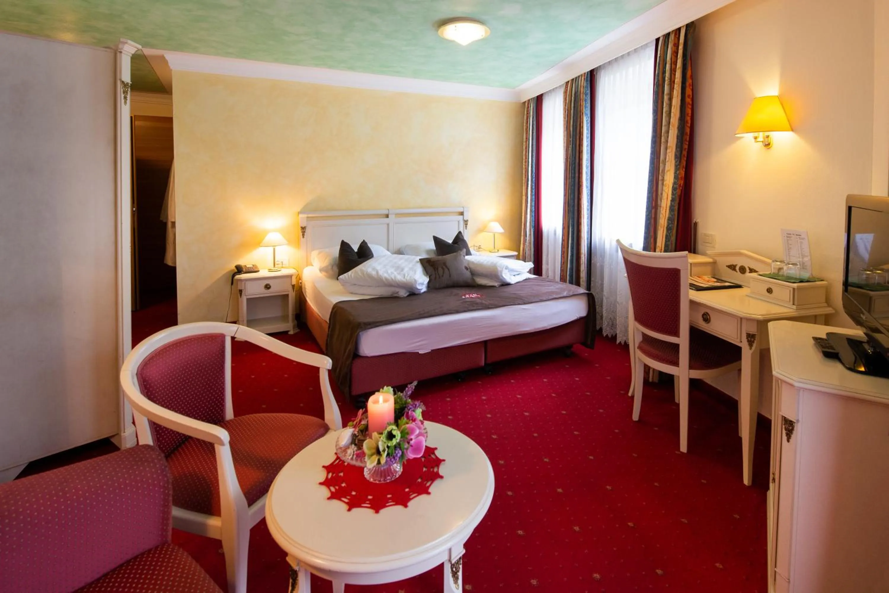 Photo of the whole room, Bed in Hotel Engel