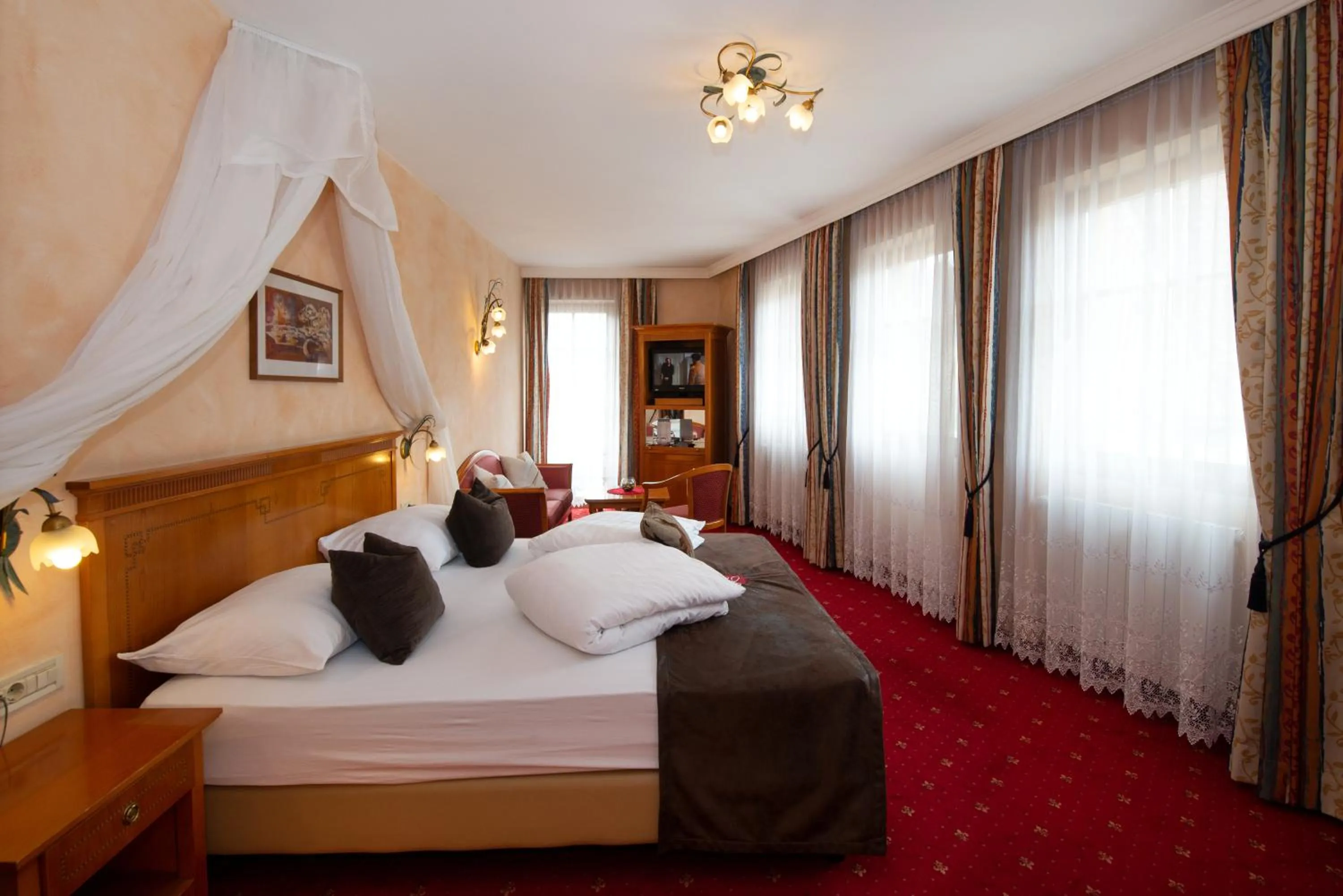 Photo of the whole room, Bed in Hotel Engel