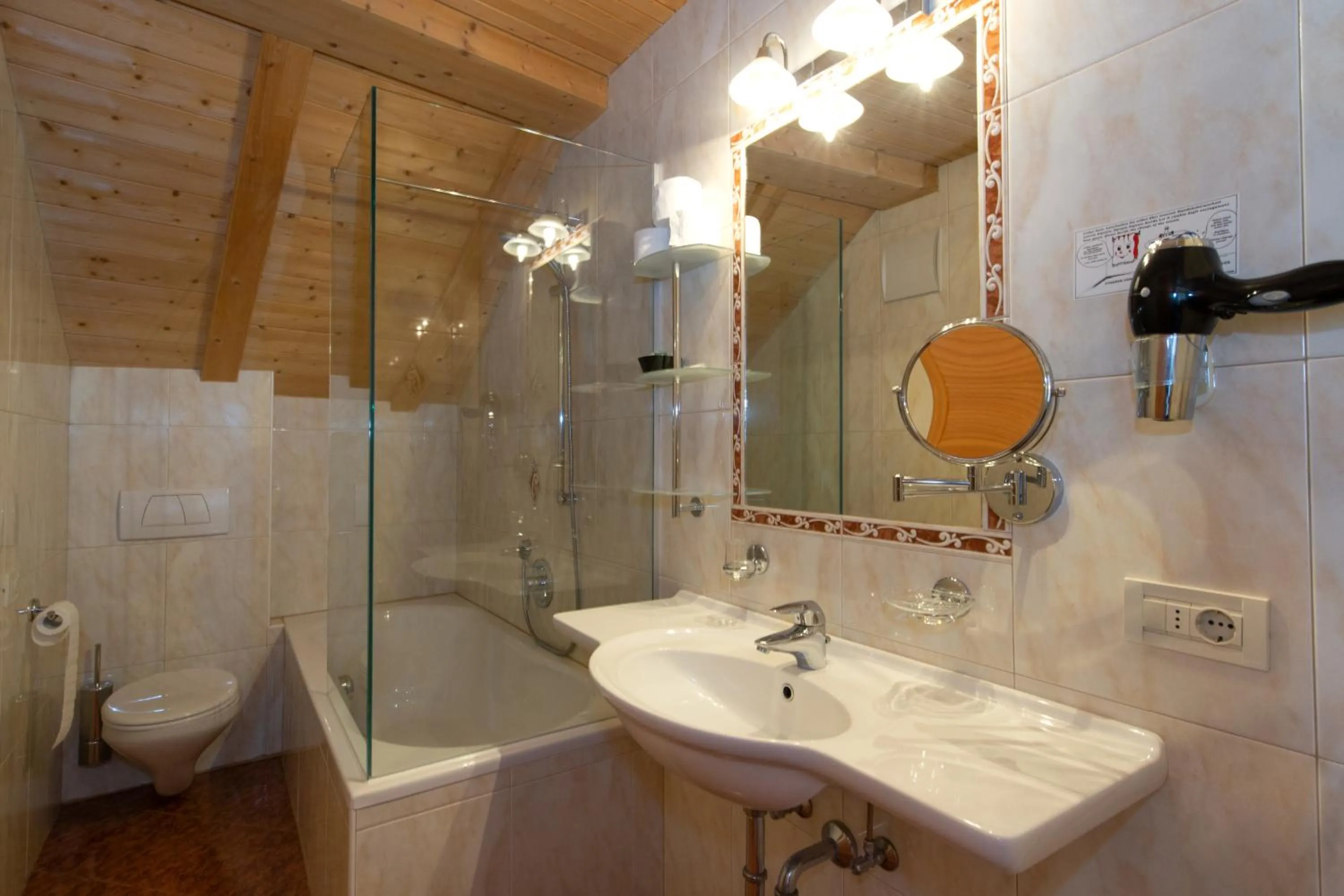 Bathroom in Hotel Engel