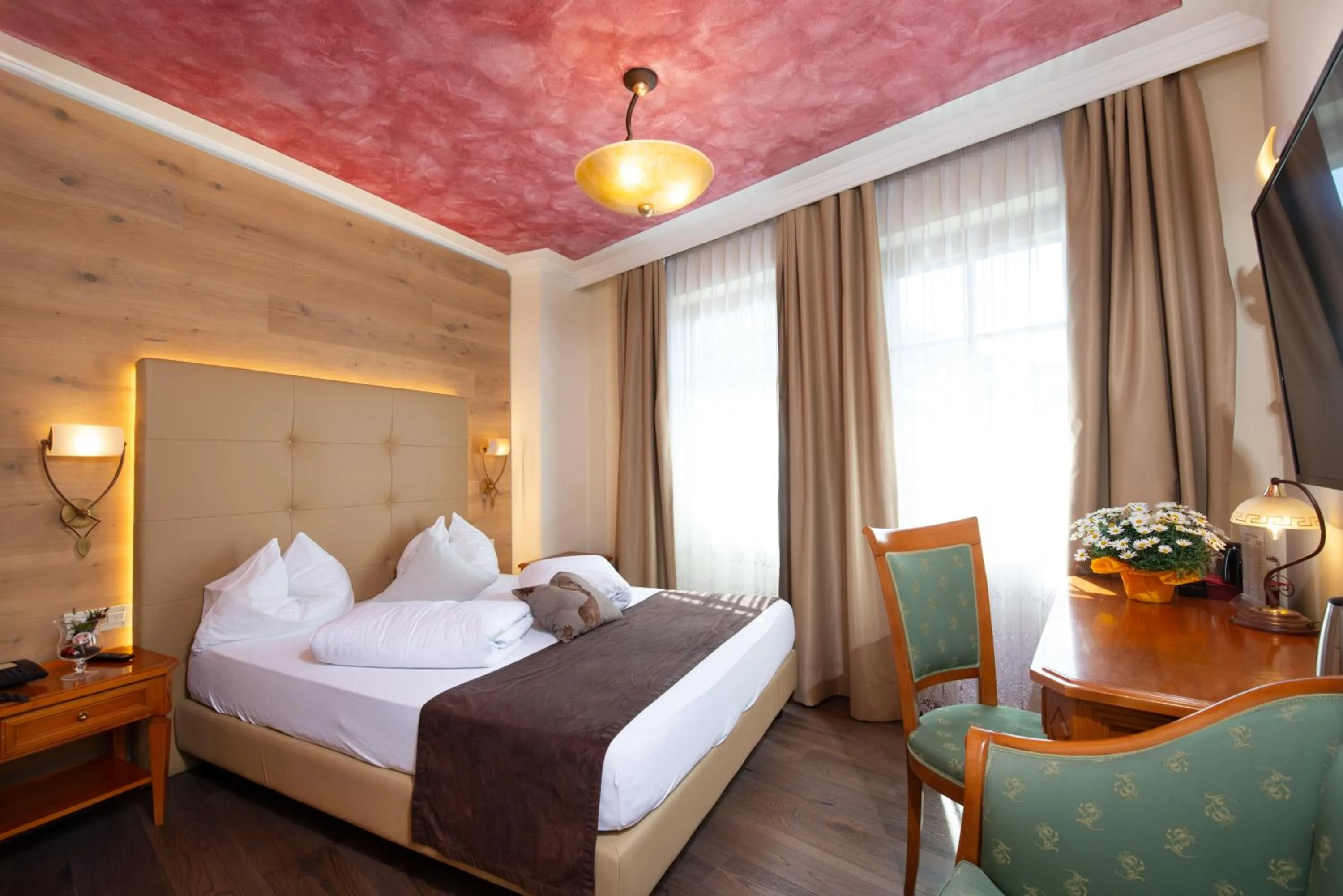 Photo of the whole room, Bed in Hotel Engel