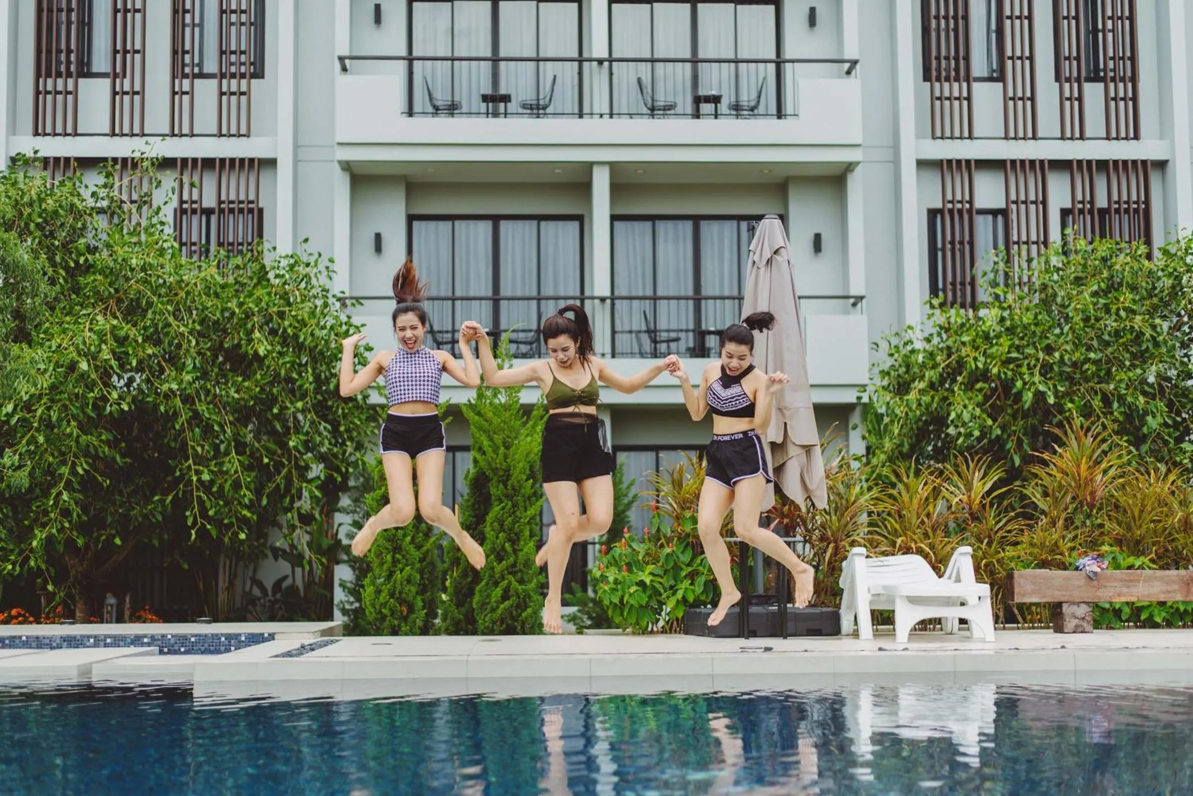 People in Green Ville Laguna Hotel