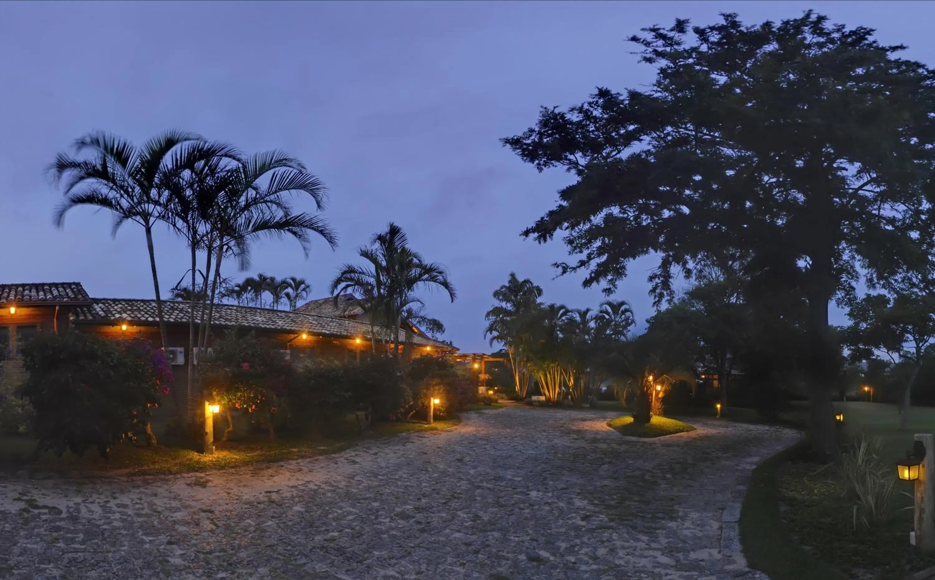 Facade/entrance in Hotel Pousada da Lagoa - Casa Californiana