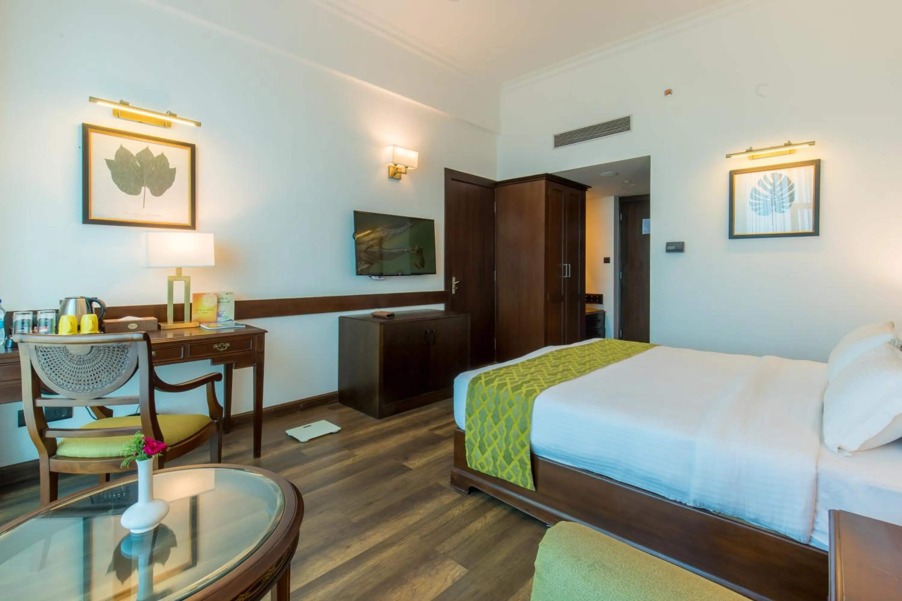 Photo of the whole room, Bed in Soaltee Westend Premier