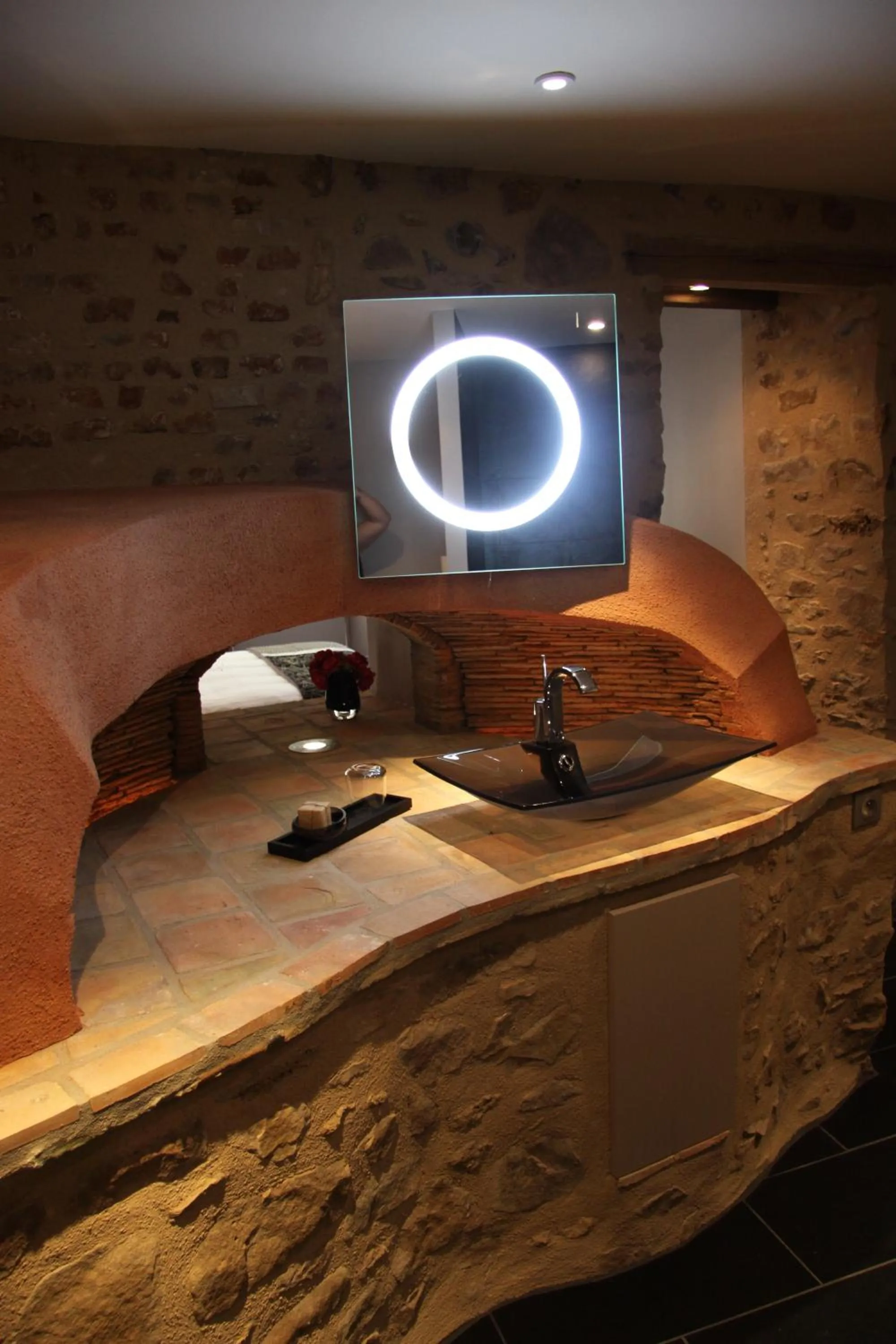 Bathroom in L'Hibernie