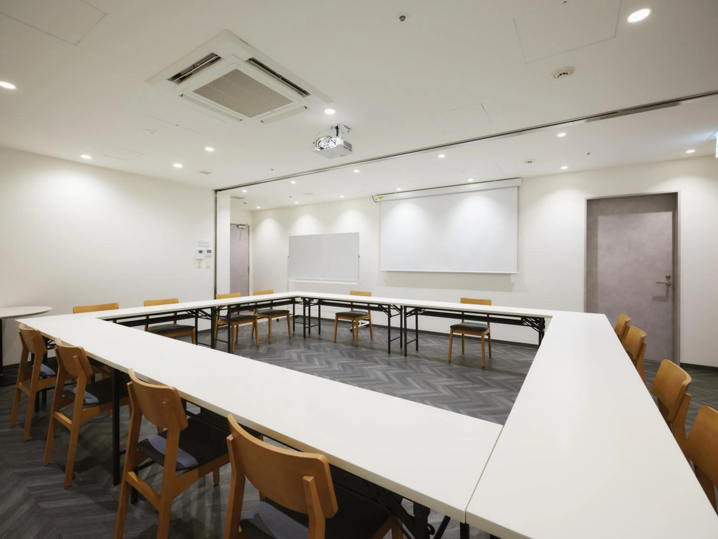 Meeting/conference room in hotel MONday Premium TOYOSU