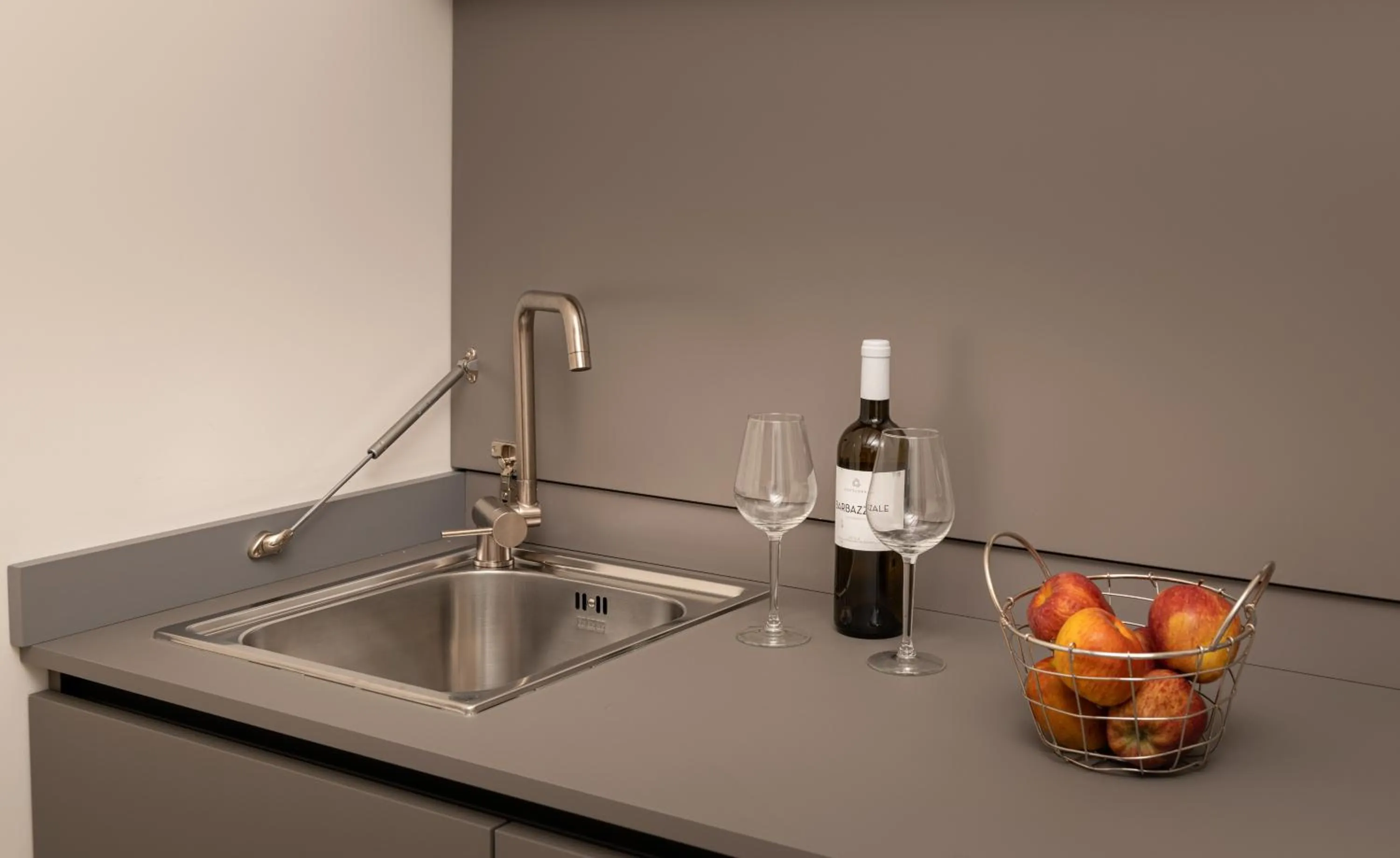 Kitchen or kitchenette in Iancu Charme Apartments