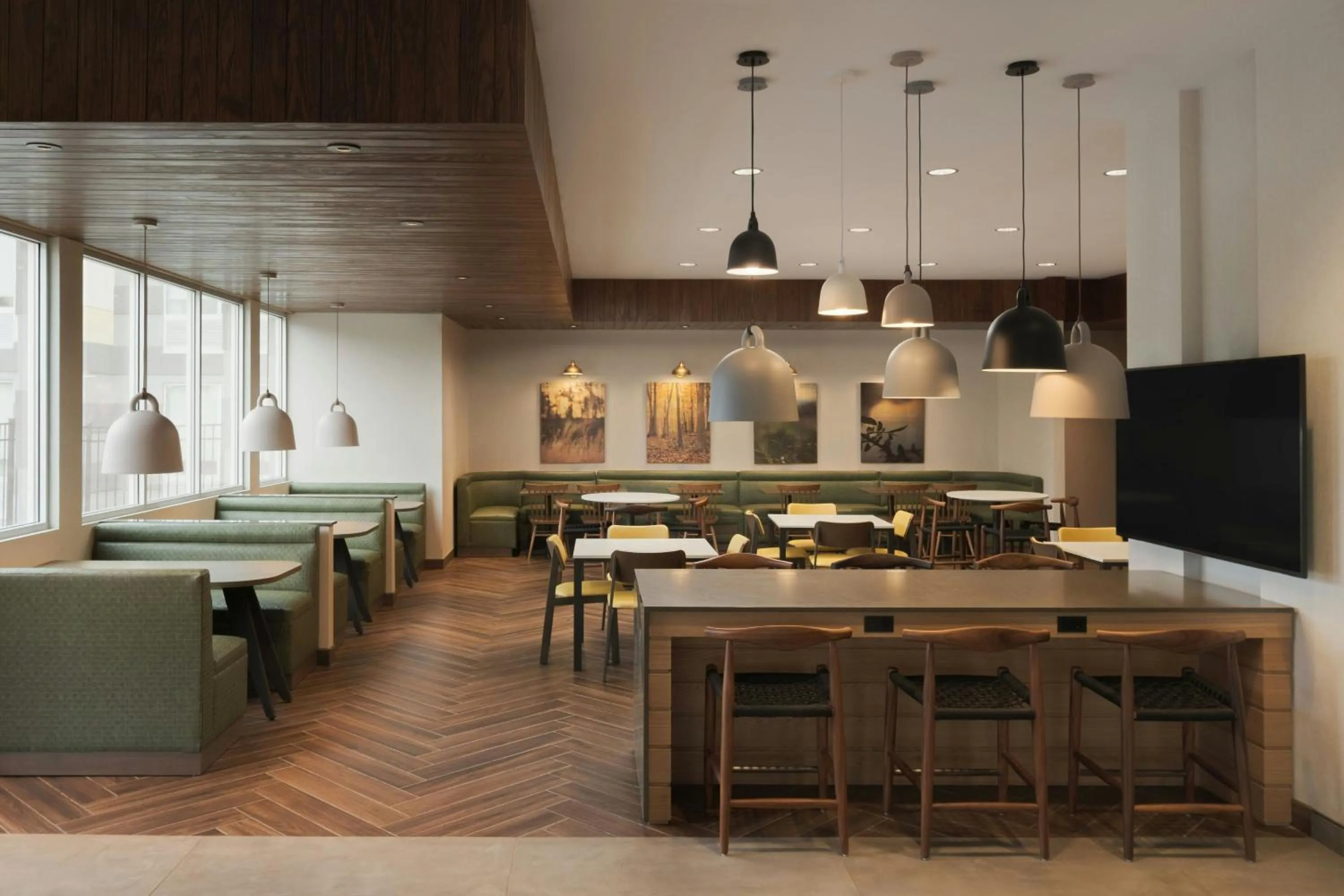 Breakfast in Fairfield Inn & Suites by Marriott Lexington Georgetown/College Inn