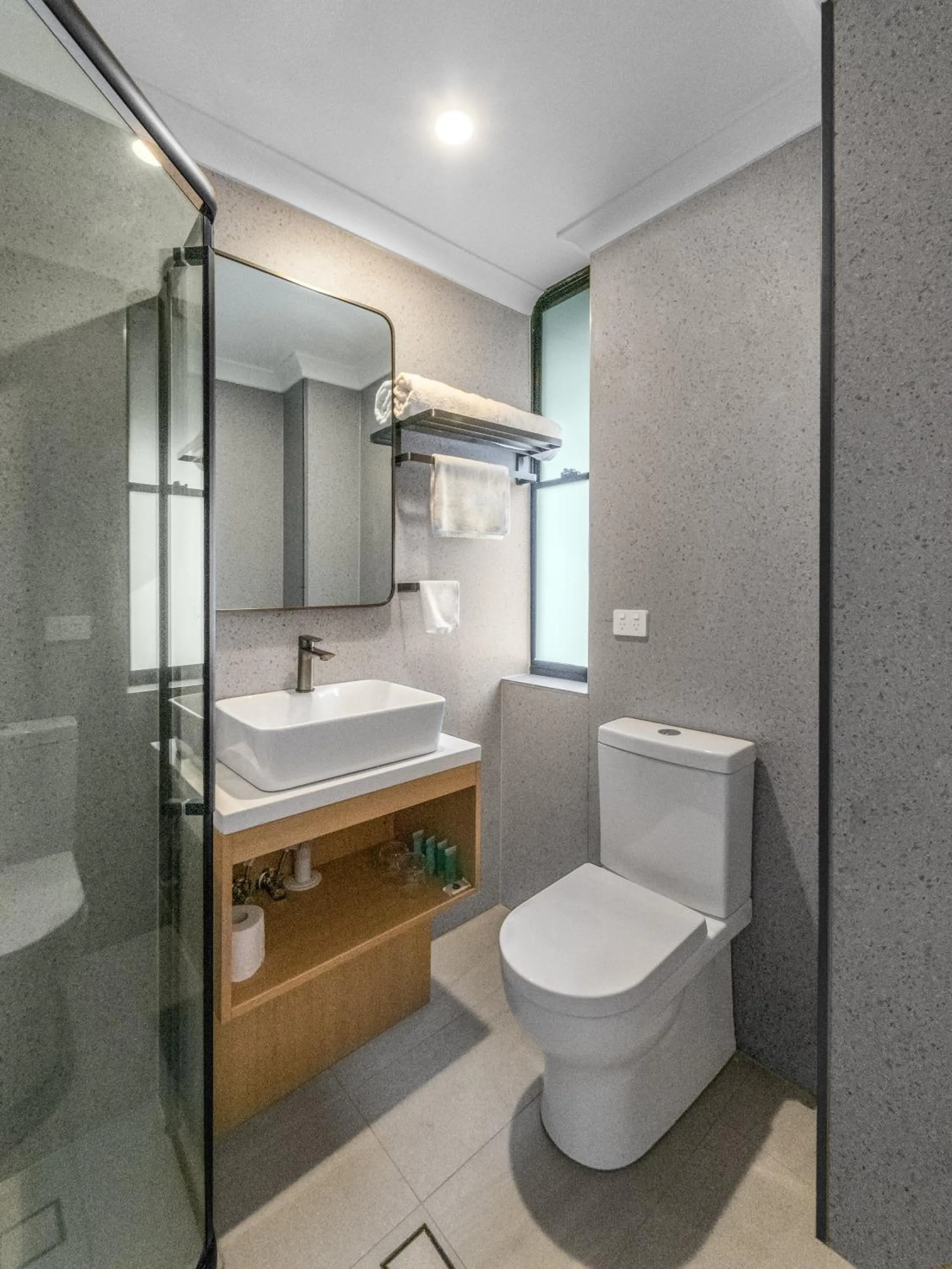 Bathroom in Spring Hill Inn