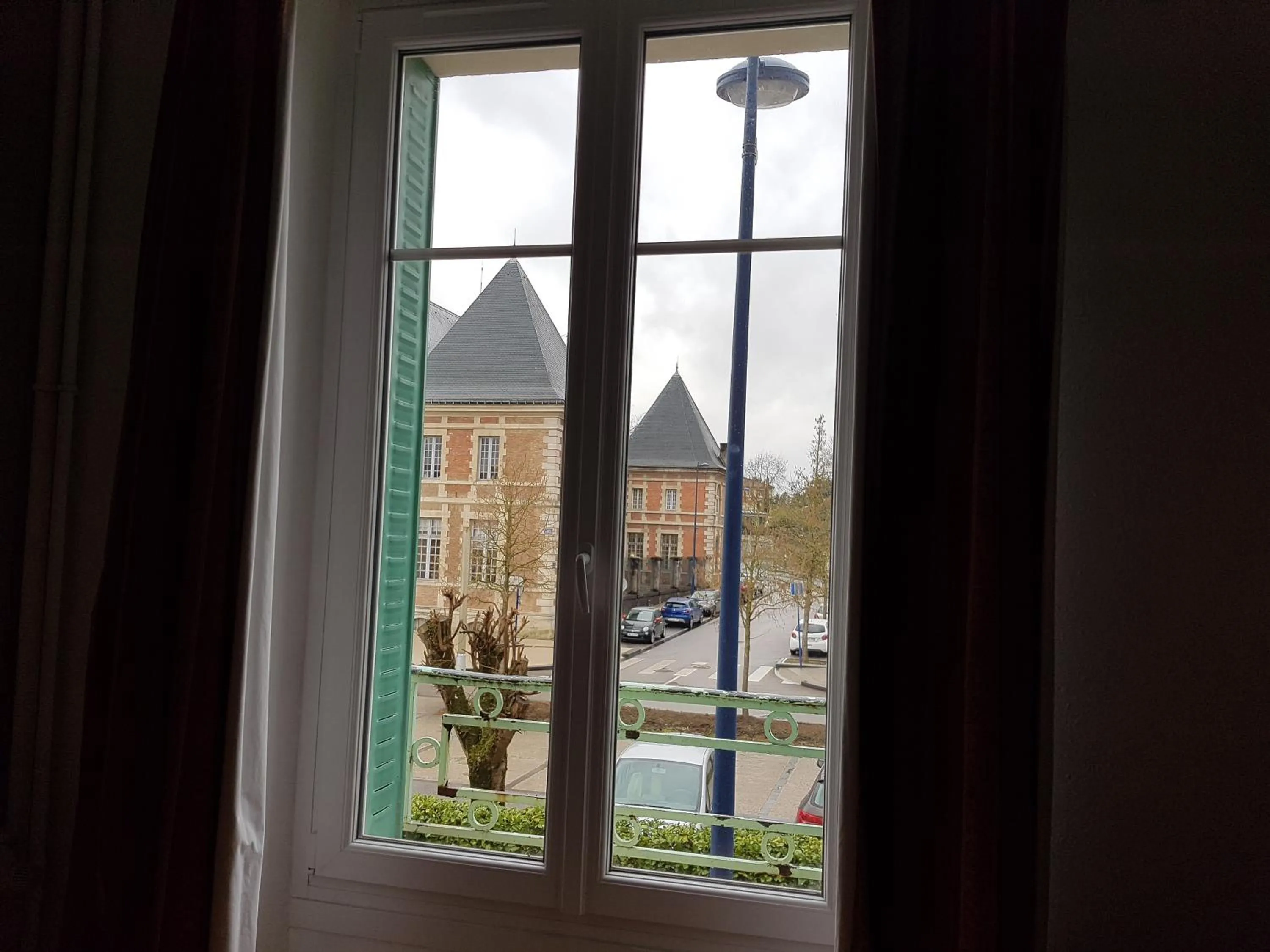 Hotel Bar Restaurant Saint Paul