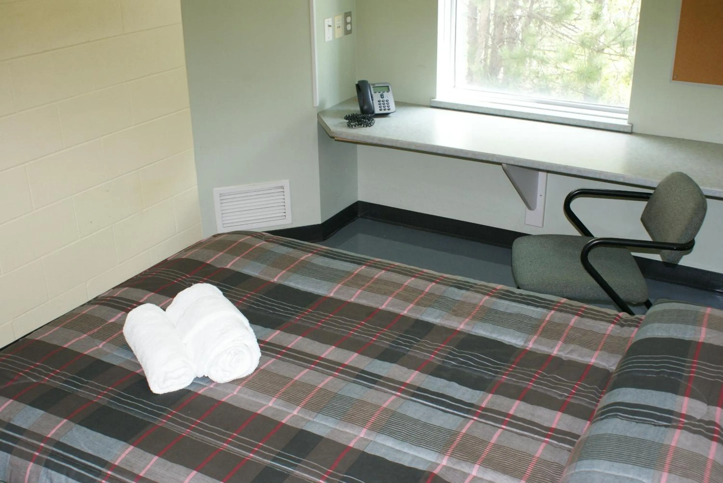 Bed in Residence & Conference Centre - Sudbury West