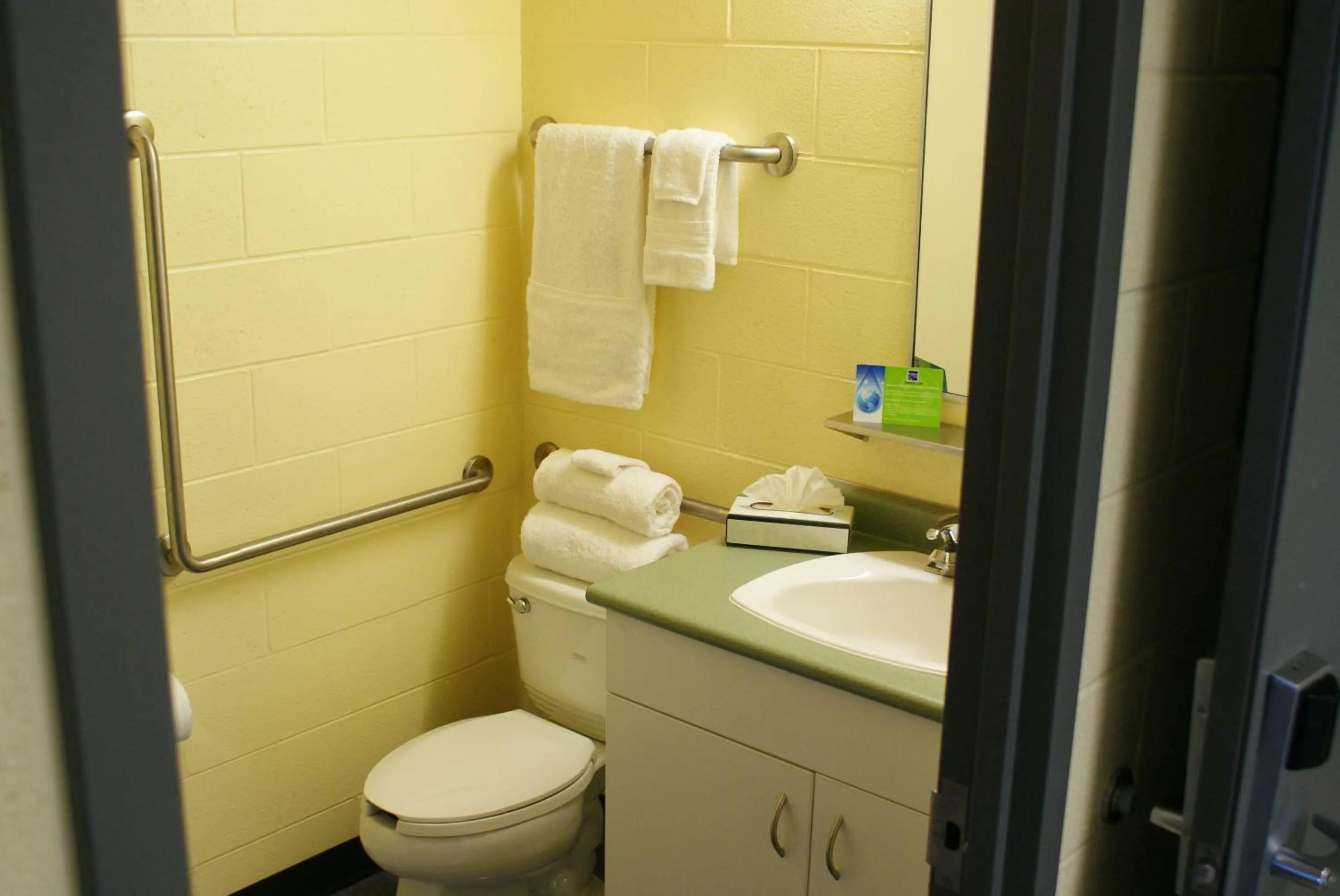 Residence & Conference Centre - Sudbury West