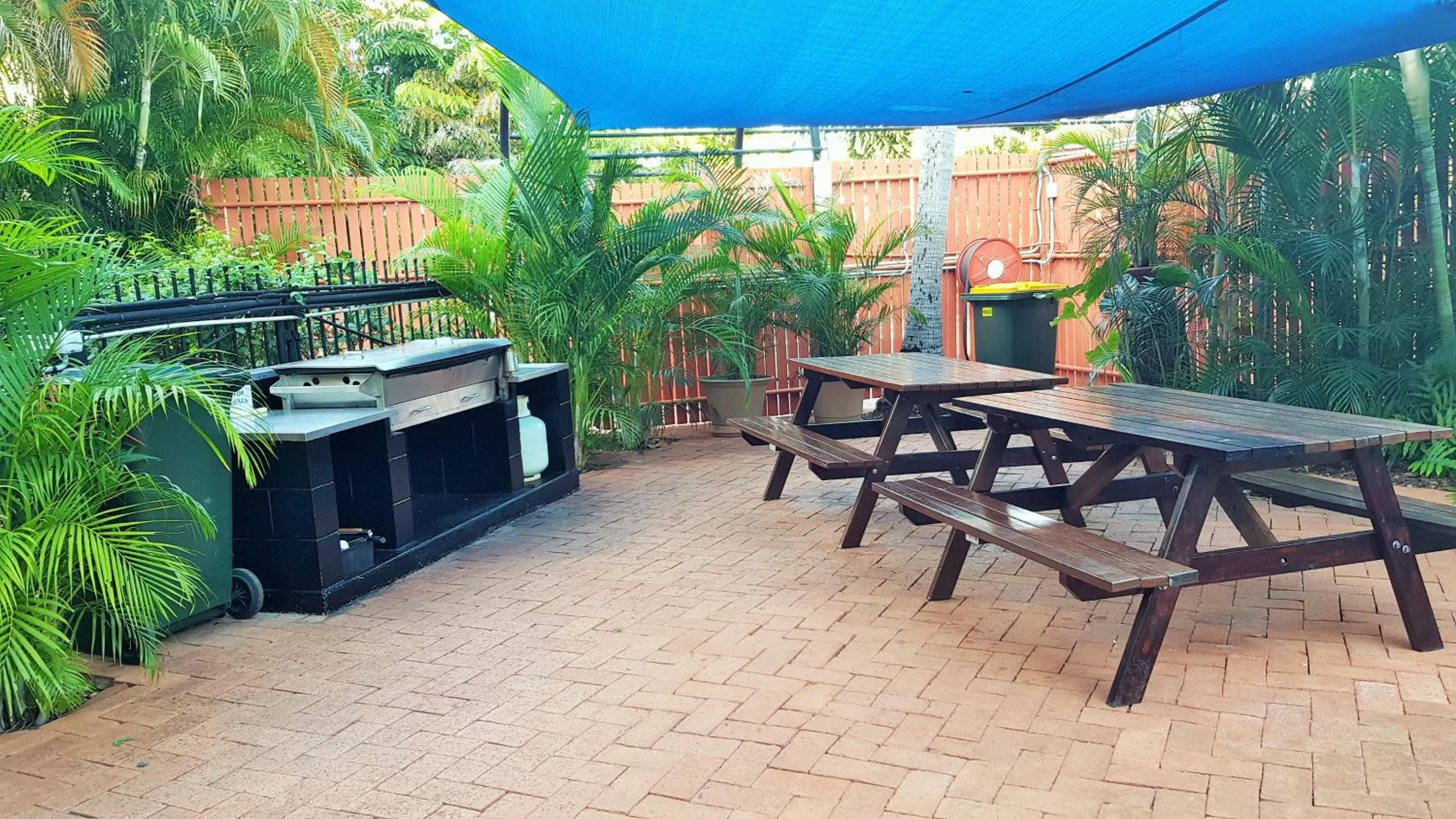 BBQ facilities in Coconut Grove Holiday Apartments