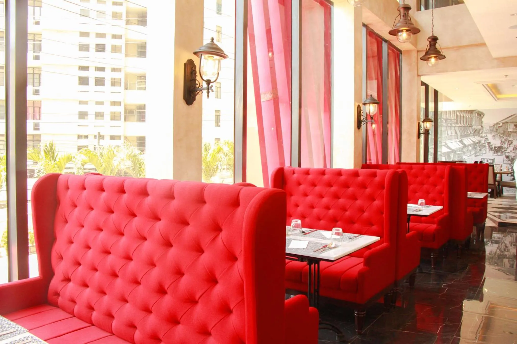 Restaurant/places to eat in 1898 Hotel Colonia En Las Filipinas