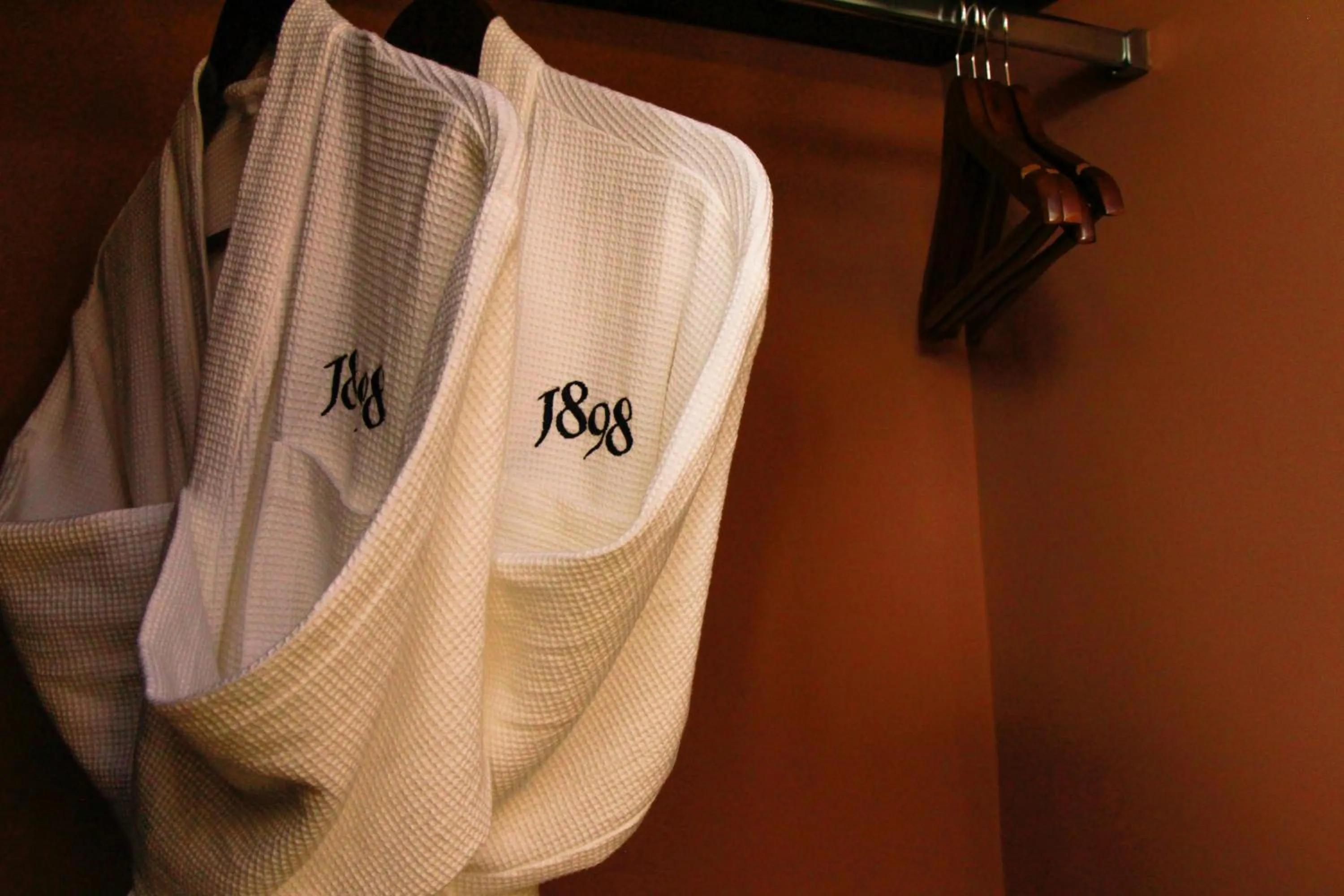 wardrobe in 1898 Hotel Colonia En Las Filipinas