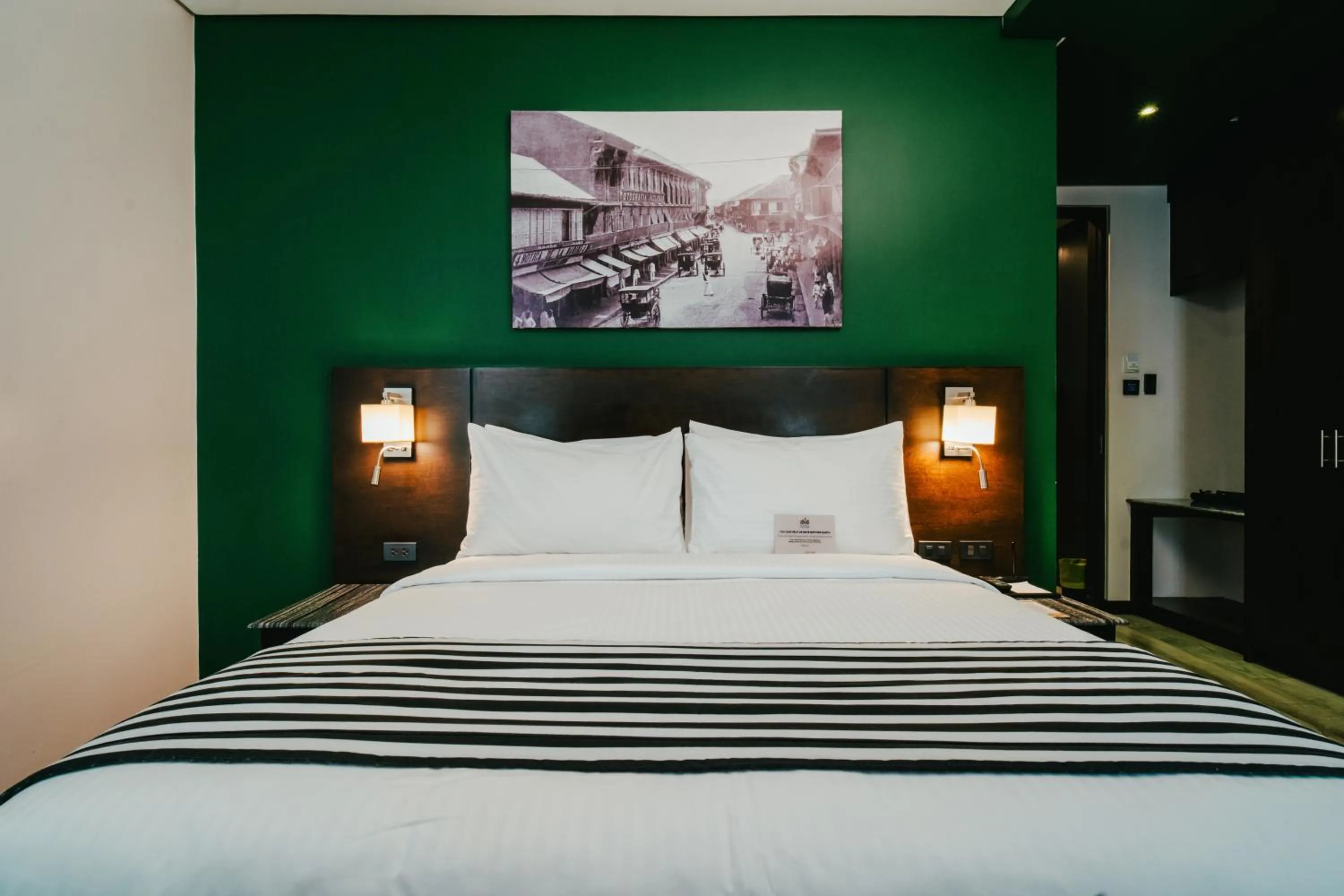 Bed in 1898 Hotel Colonia En Las Filipinas