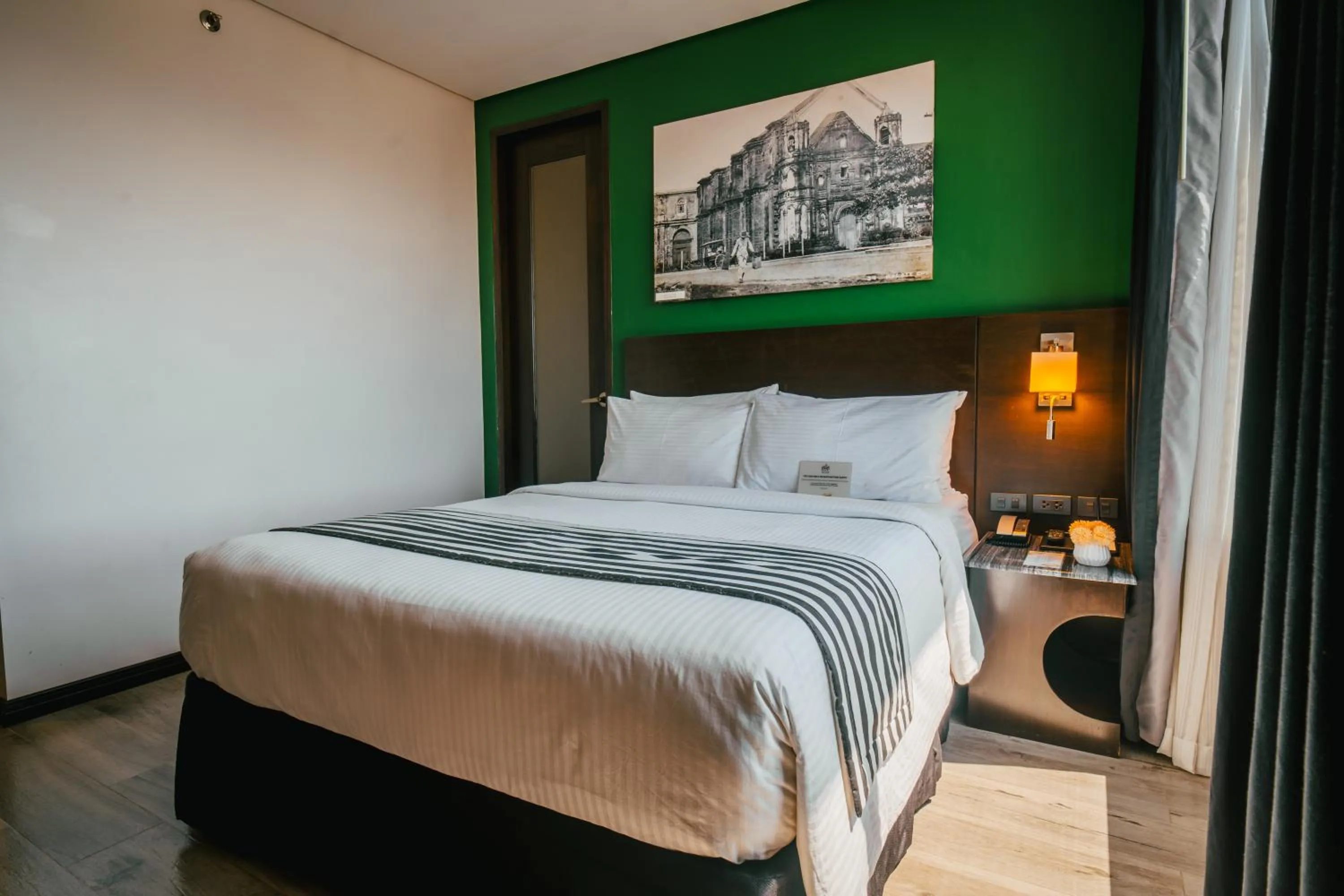 Bed in 1898 Hotel Colonia En Las Filipinas