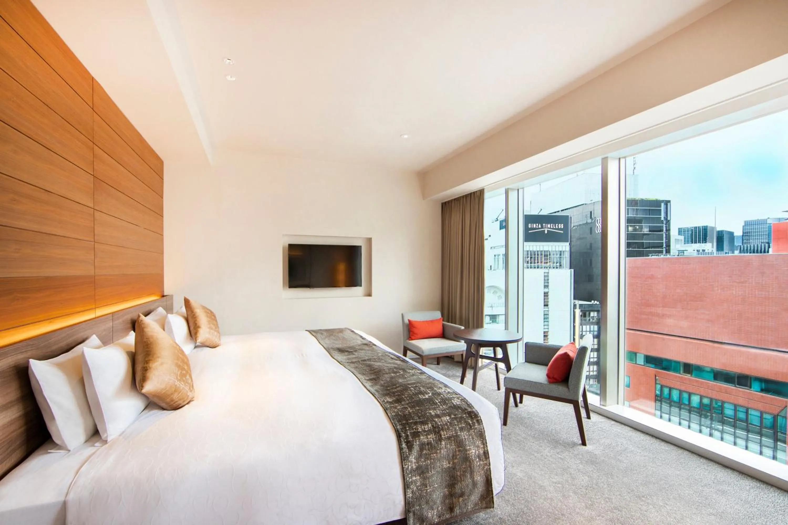 Photo of the whole room, Bed in karaksa hotel premier Tokyo Ginza