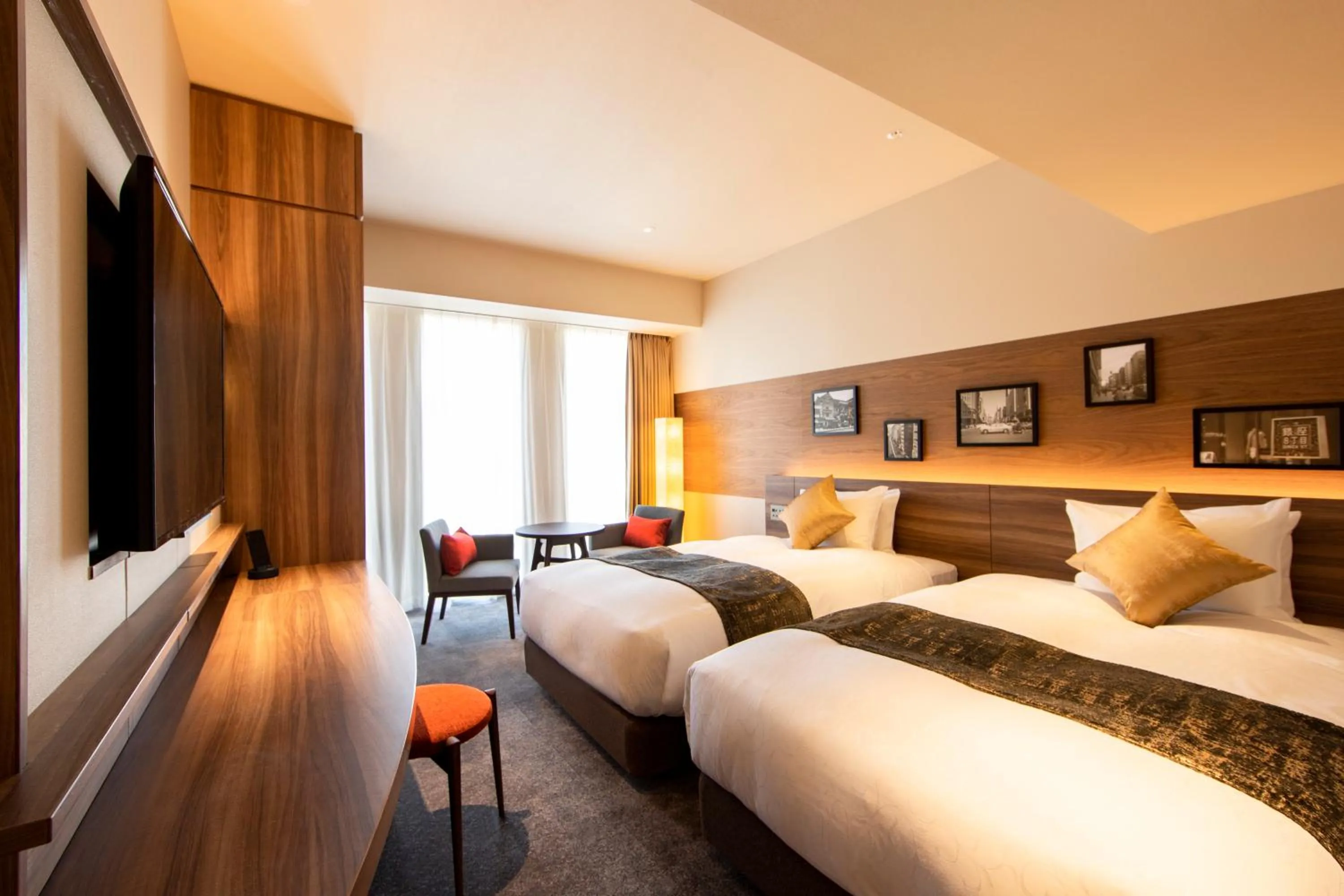 Photo of the whole room, Bed in karaksa hotel premier Tokyo Ginza