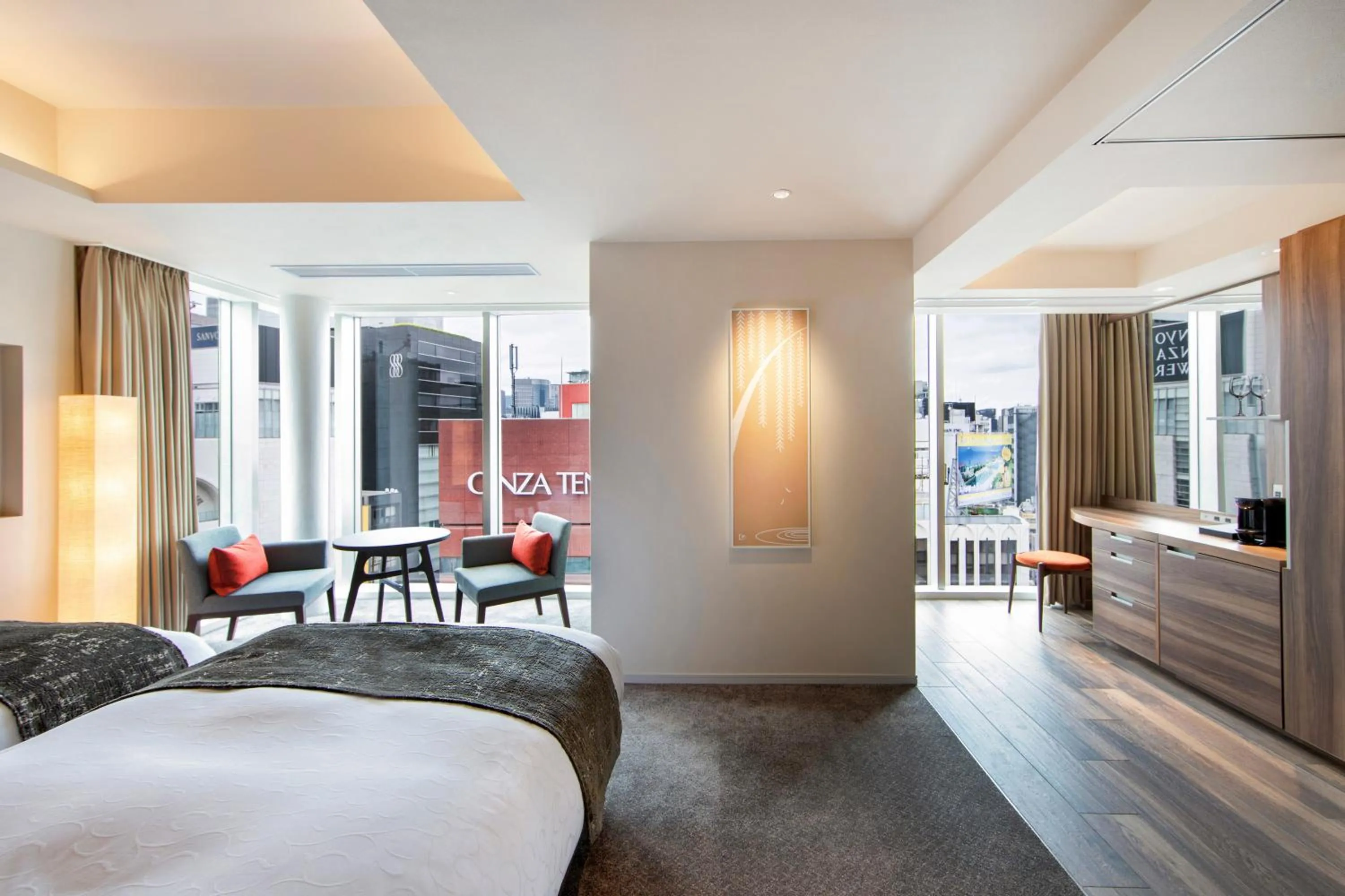 Photo of the whole room, Bed in karaksa hotel premier Tokyo Ginza