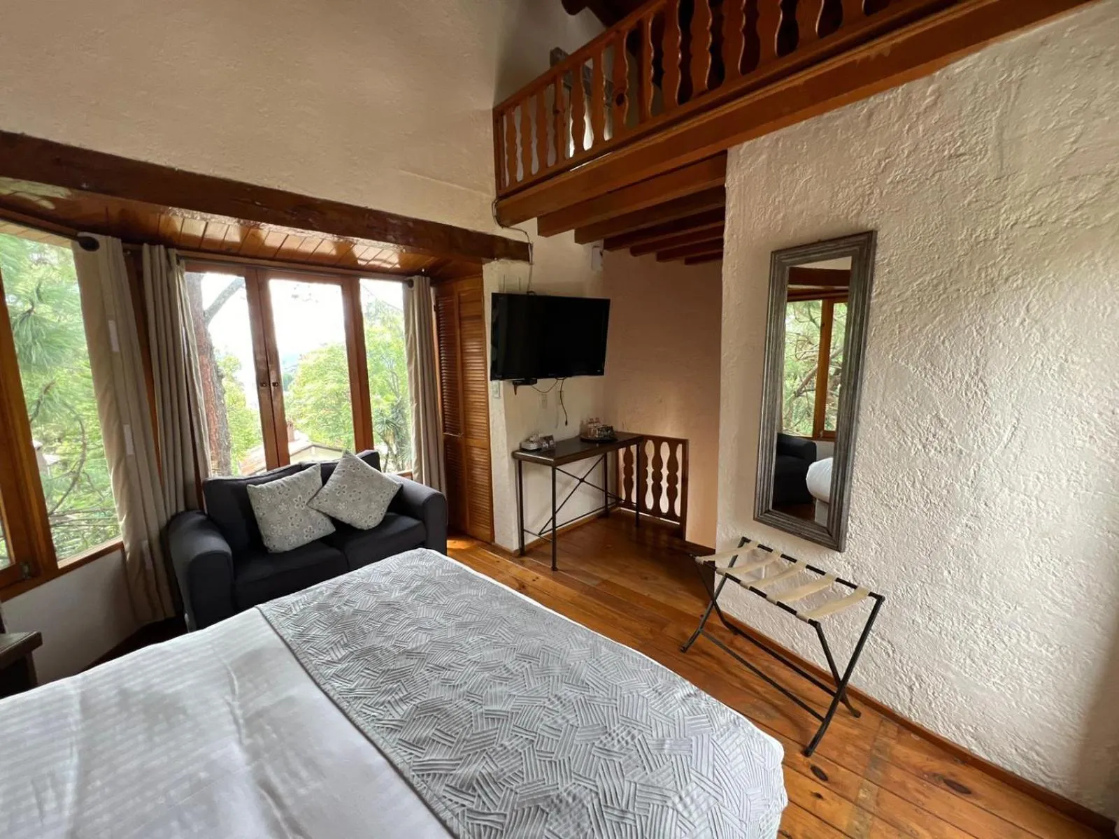 Bed in Loto Azul Resort & Spa