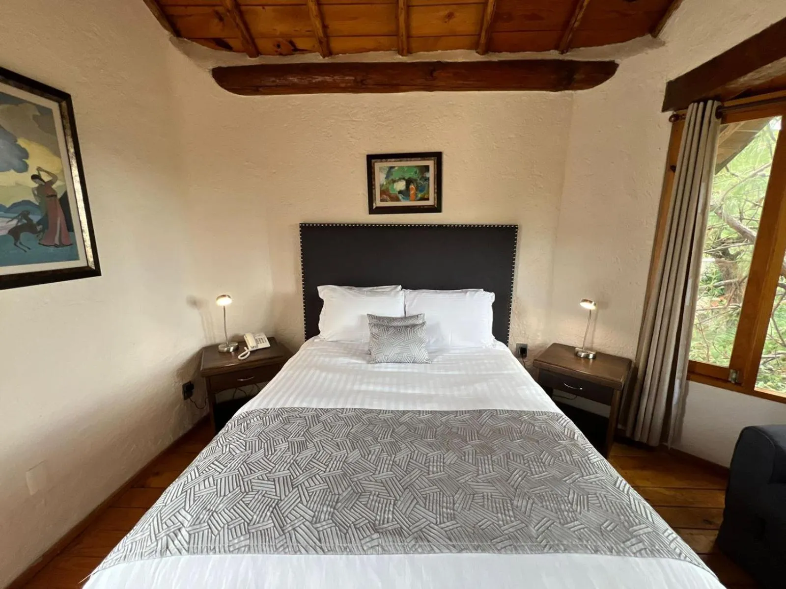 Bed in Loto Azul Resort & Spa