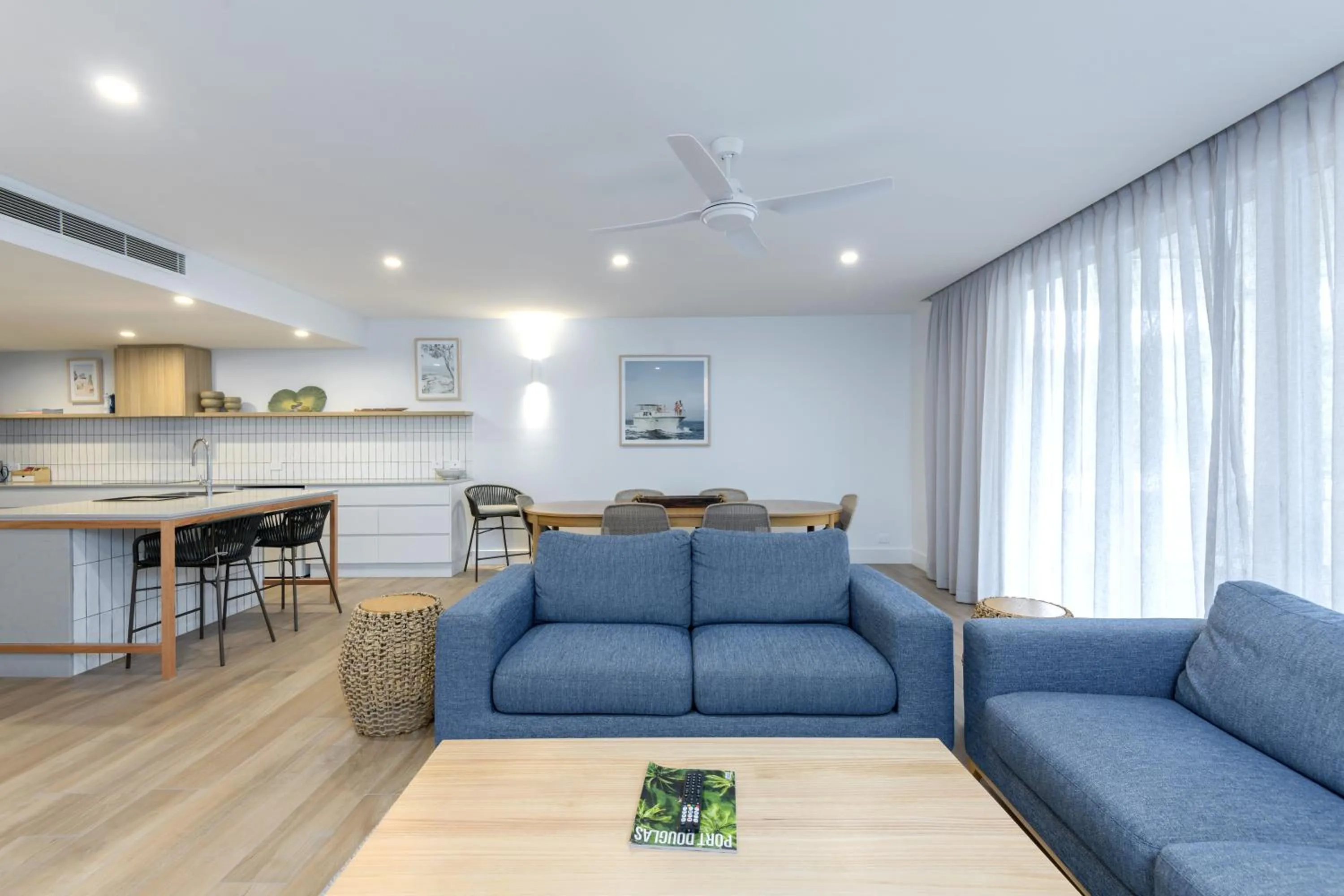 Living room in Mandalay Luxury Beachfront Apartments