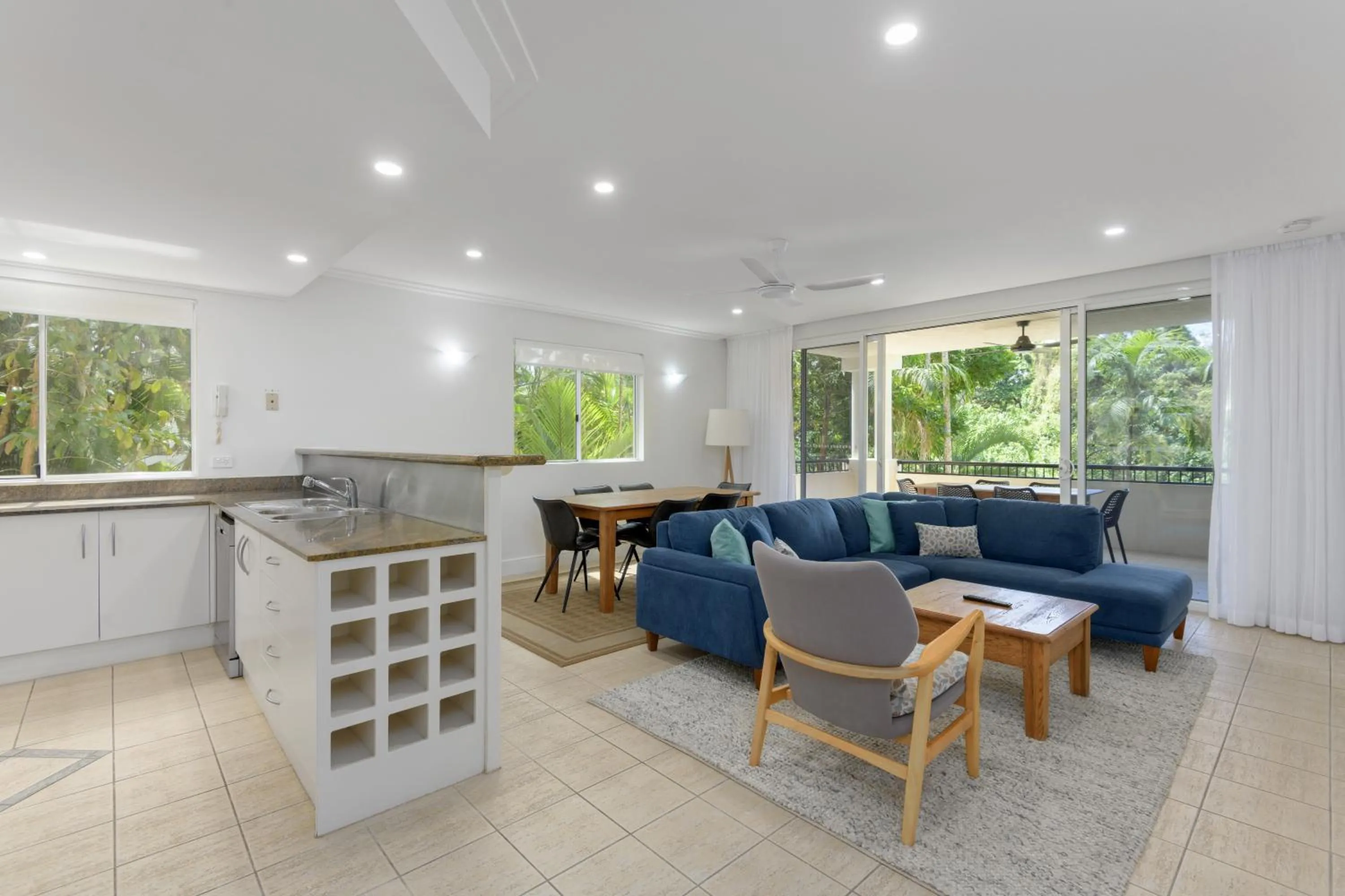 Kitchen or kitchenette in Mandalay Luxury Beachfront Apartments