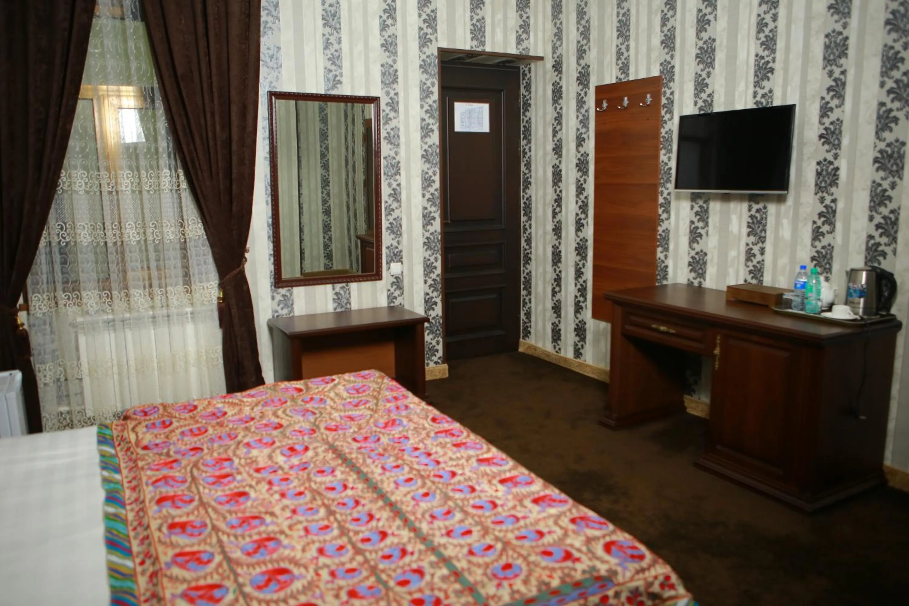 Bed in Boulevard Palace Hotel