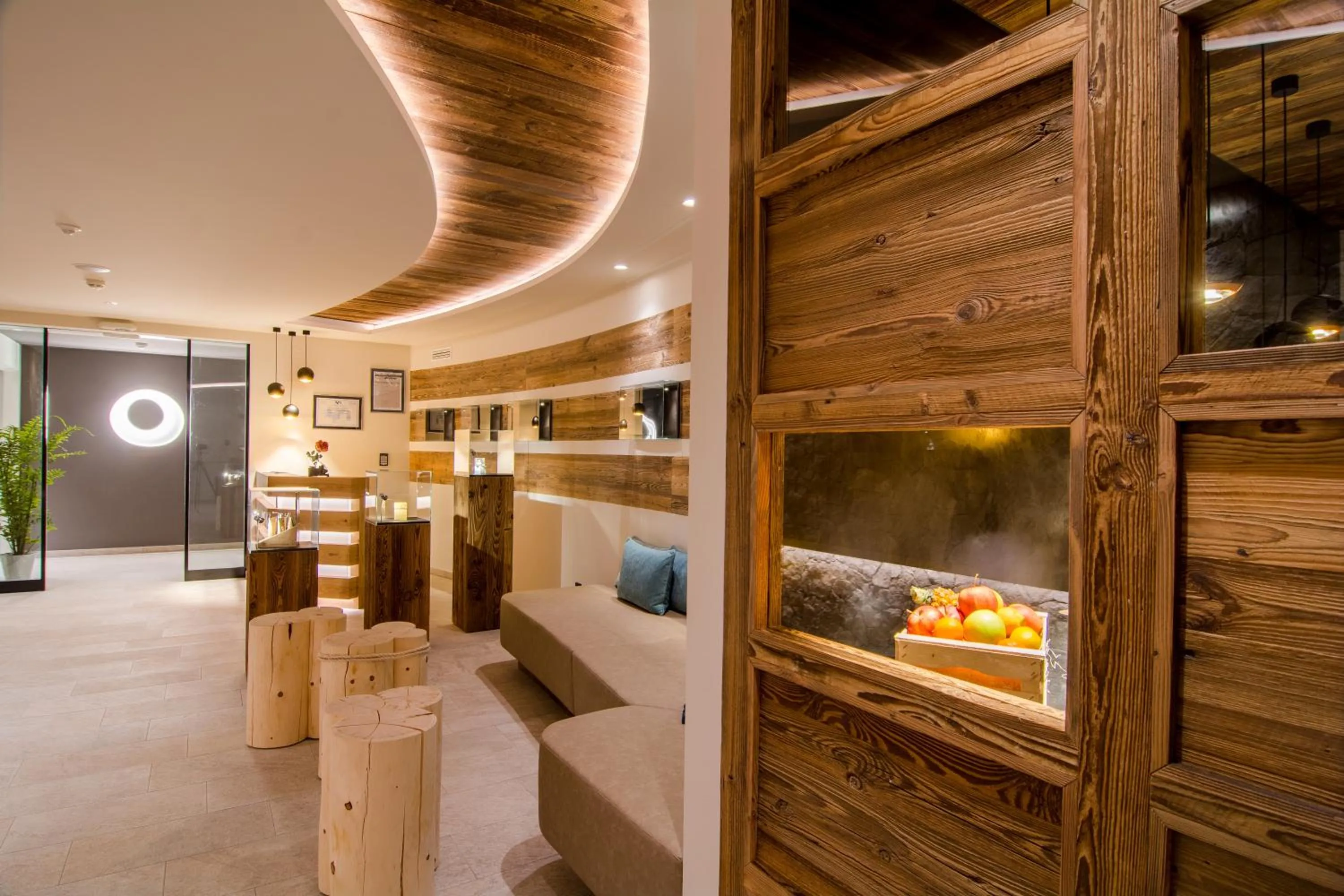 Lobby or reception in Hotel Alaska