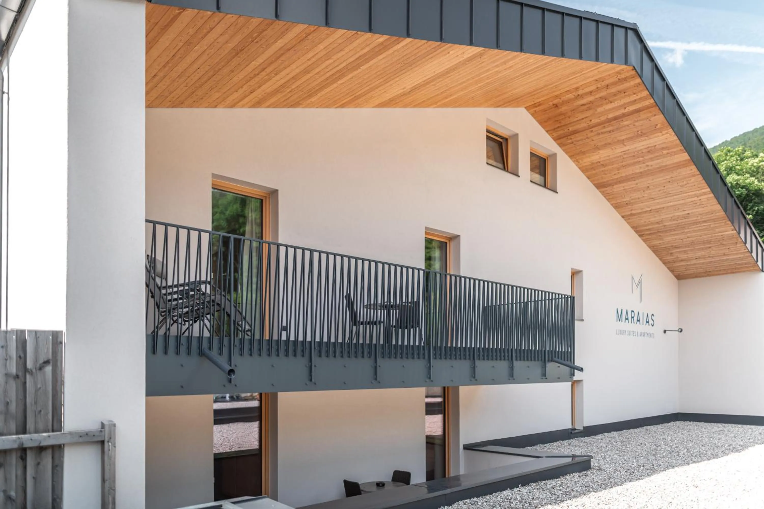 Balcony/Terrace in Maraias - Luxury Suites & Apartments