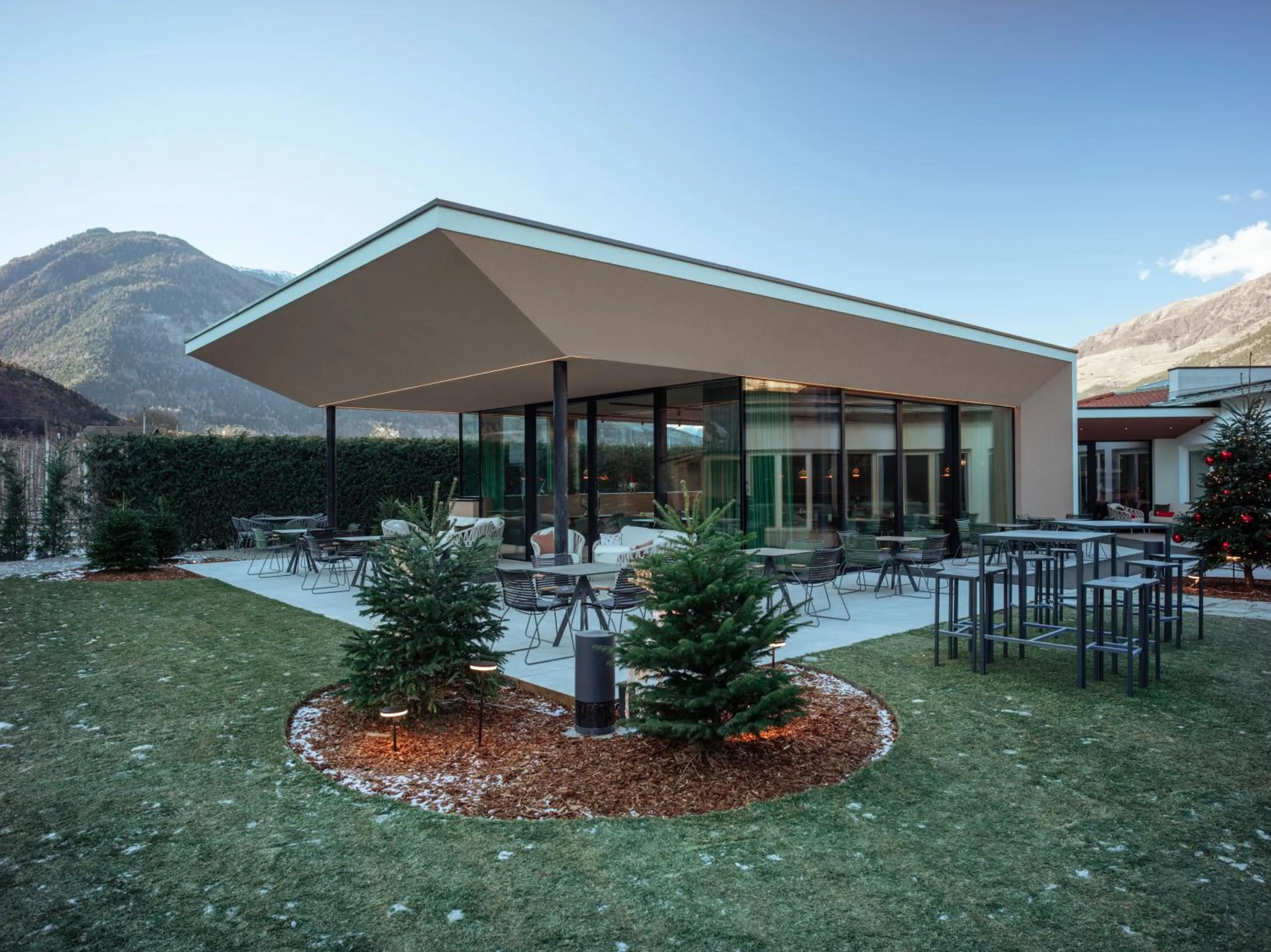 Property building in Residence Montani