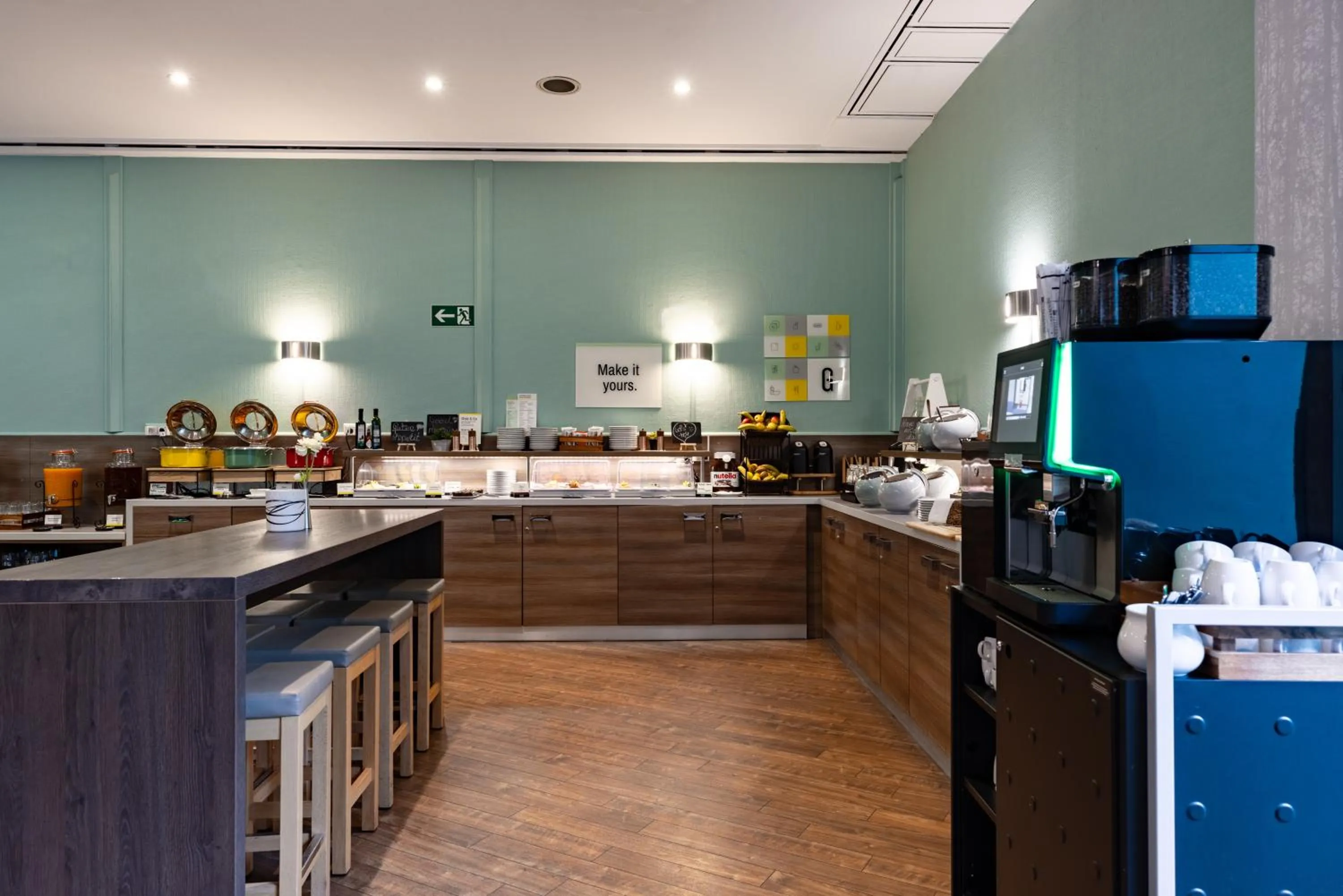 Buffet breakfast in Garner Hotel Dusseldorf - Main Station by IHG