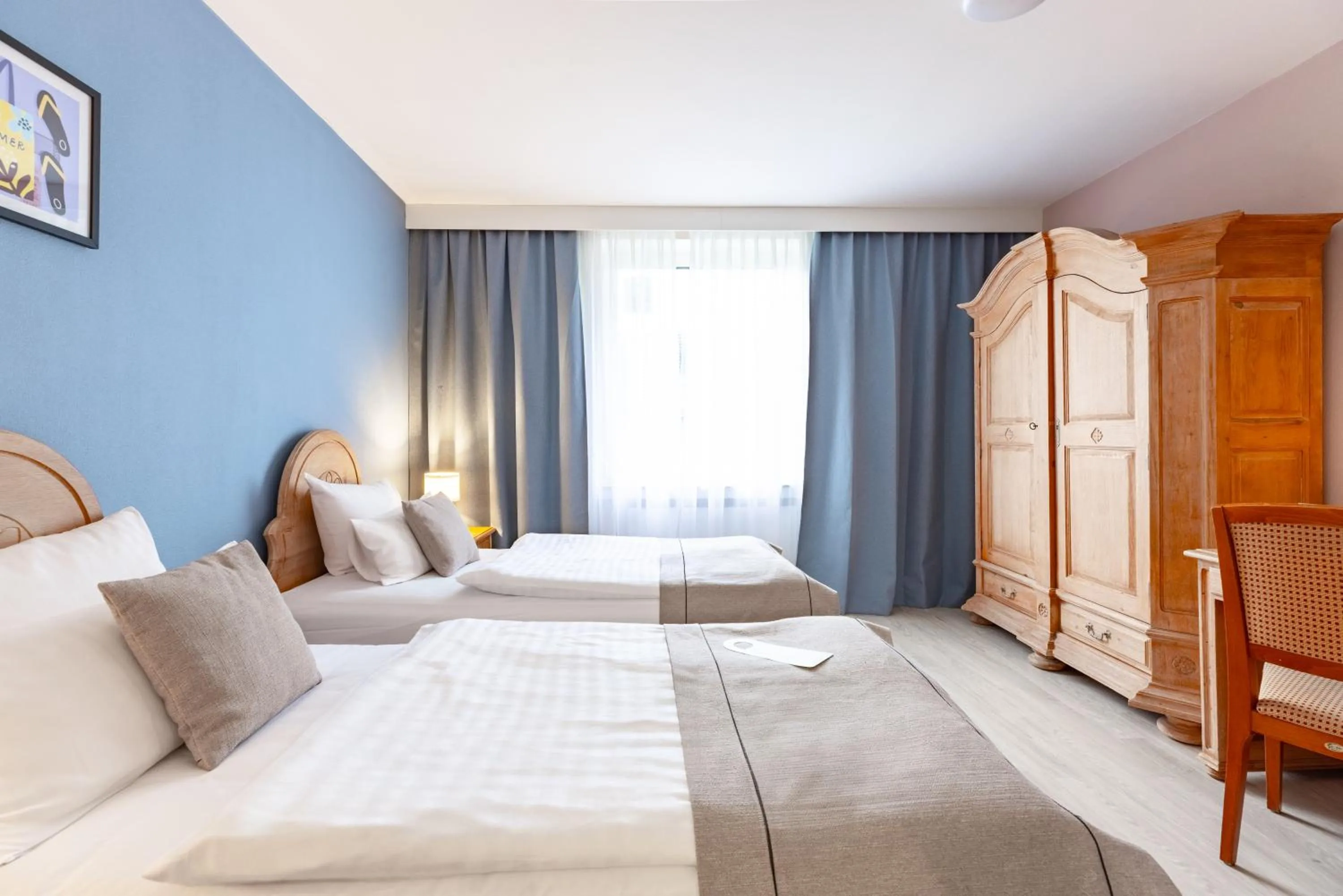 Bed in Garner Hotel Dusseldorf - Main Station by IHG