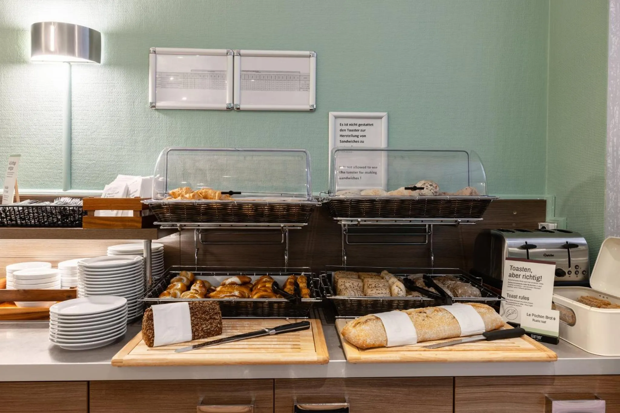 Breakfast in Garner Hotel Dusseldorf - Main Station by IHG