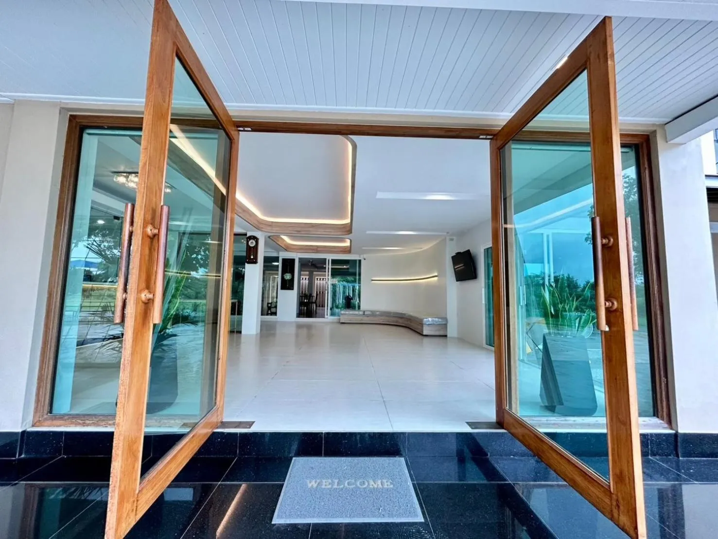 Facade/entrance in DD Boutique Resort