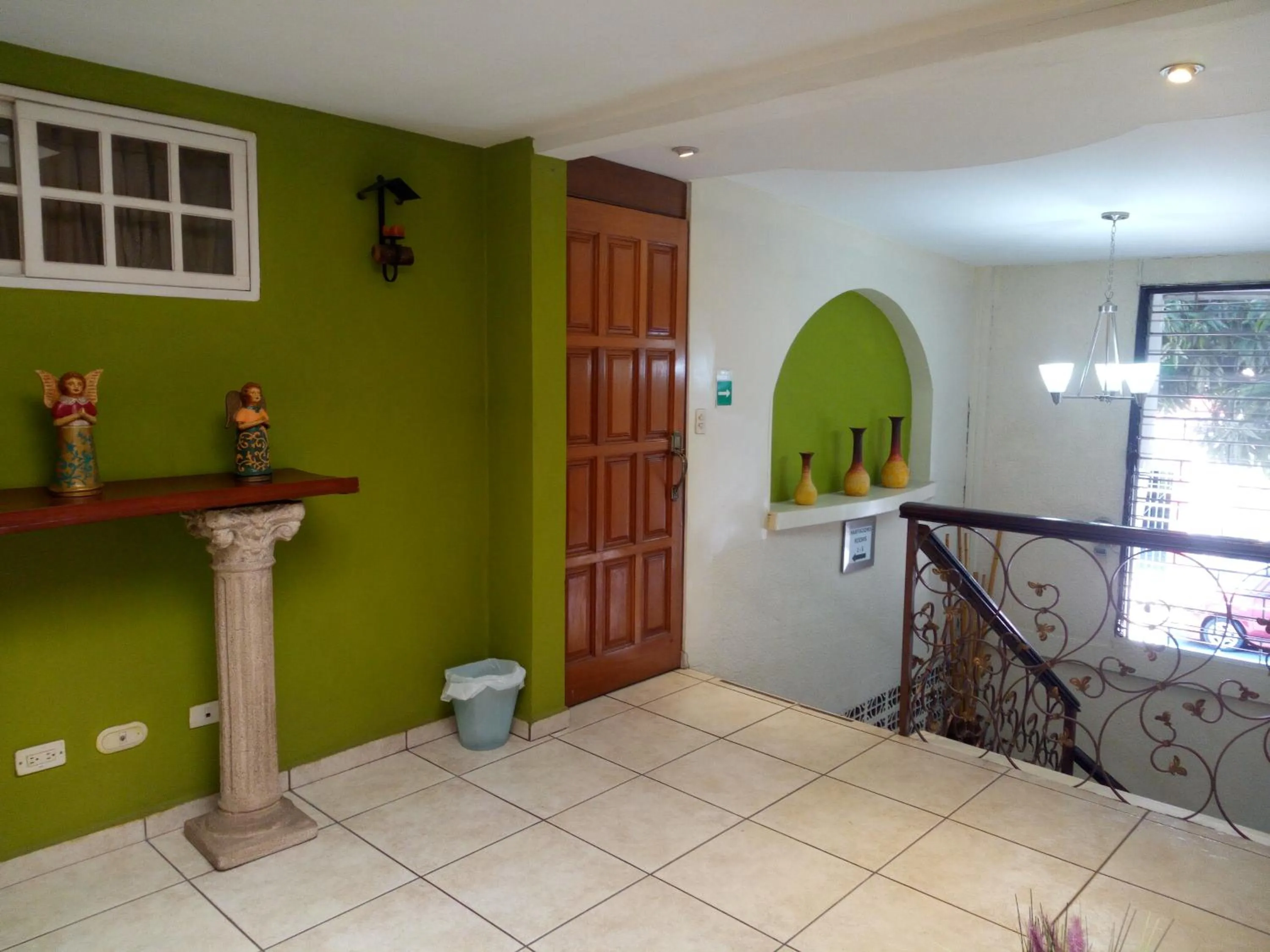 Area and facilities in Hotel Tazumal House