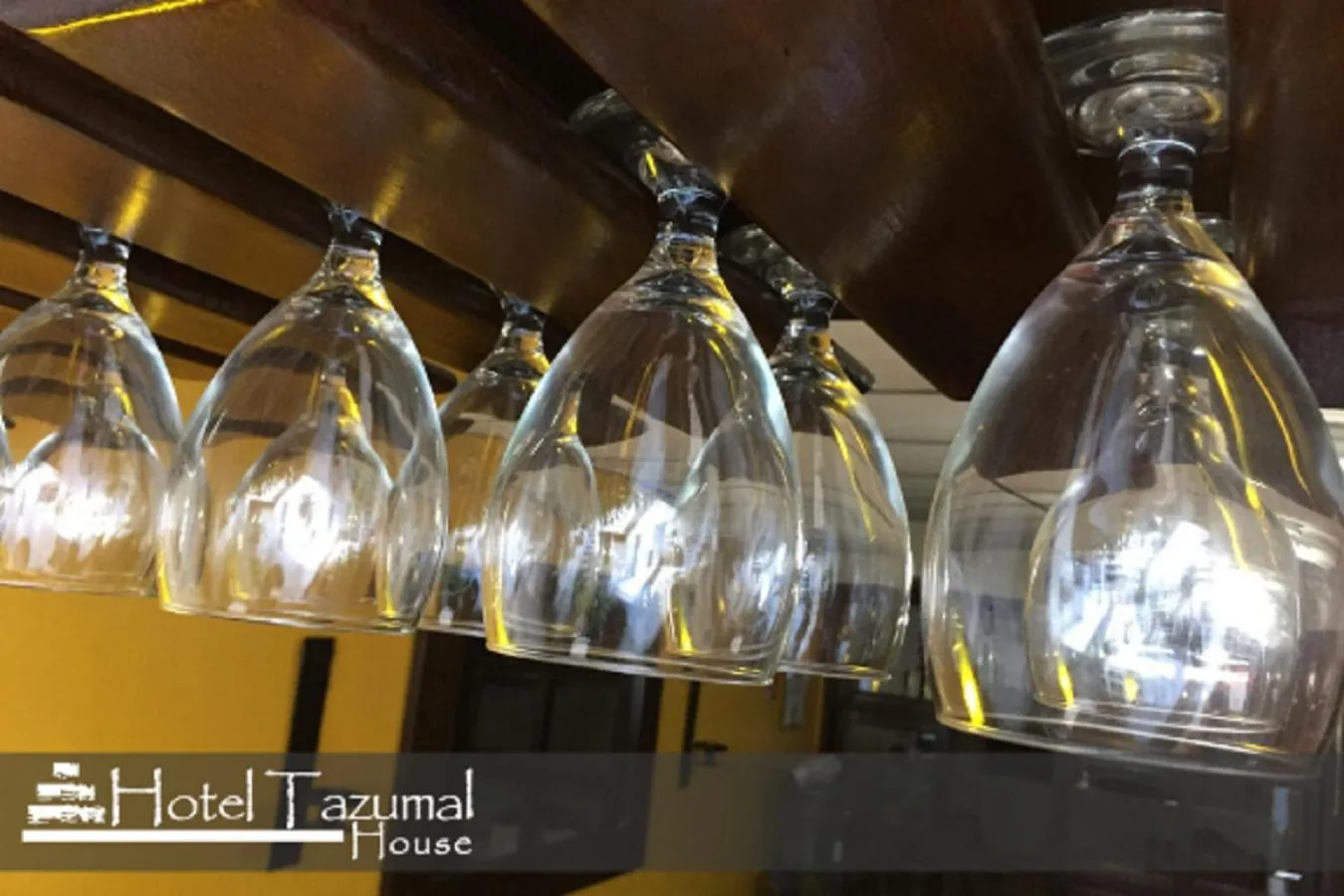 Drinks in Hotel Tazumal House