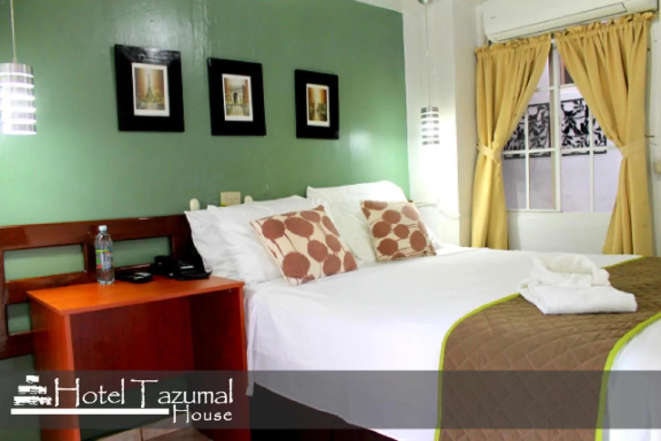 Bedroom, Bed in Hotel Tazumal House